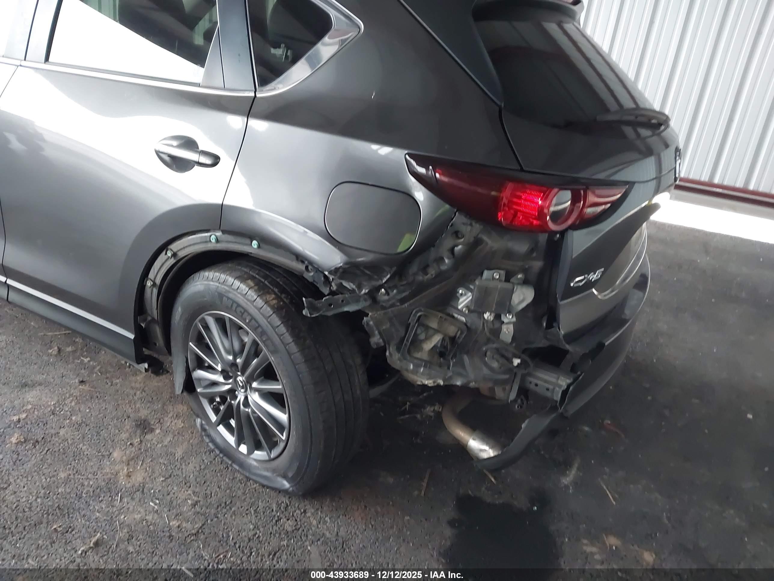 MAZDA CX-5 image 6