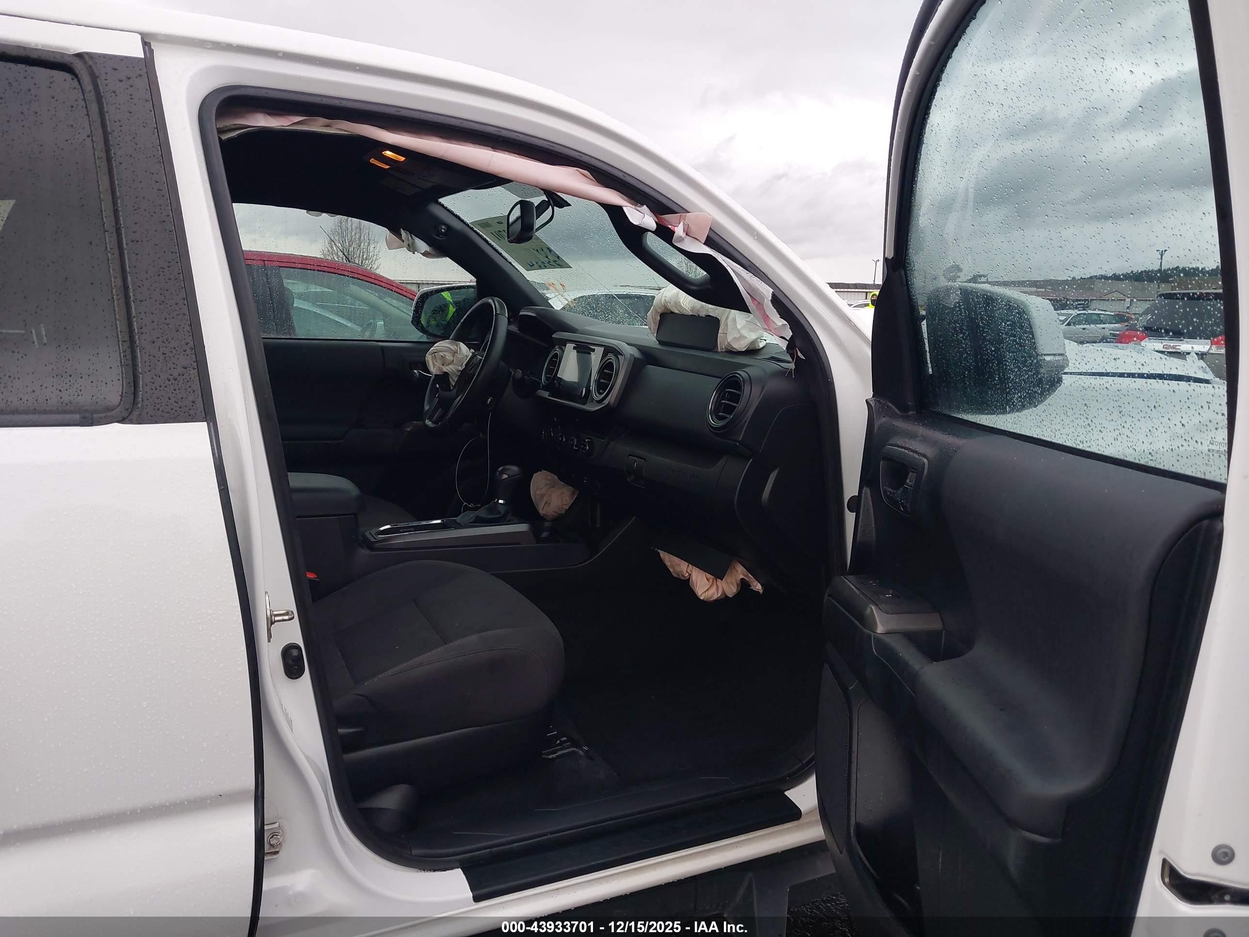 TOYOTA TACOMA image 5