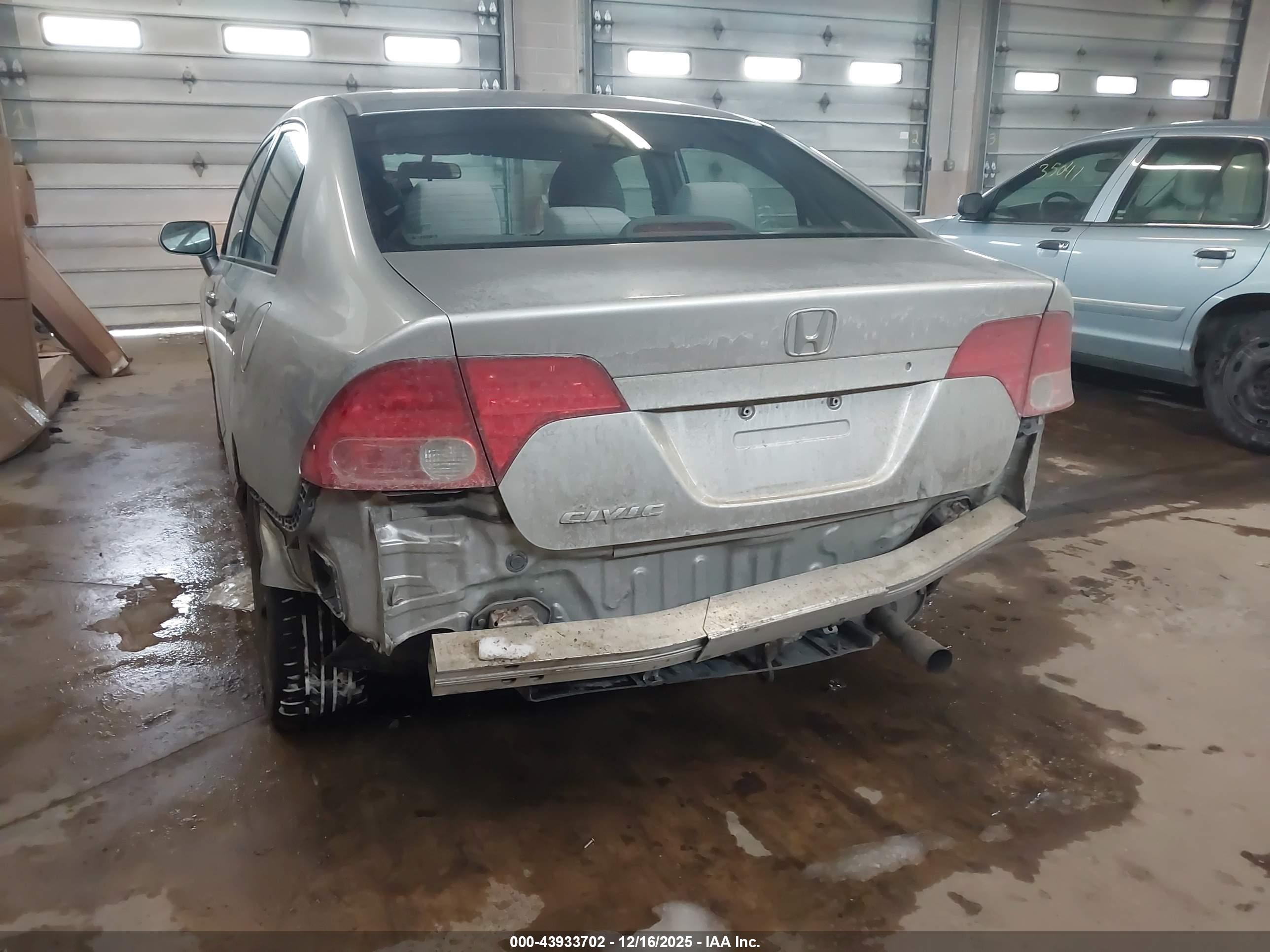 HONDA CIVIC image 6