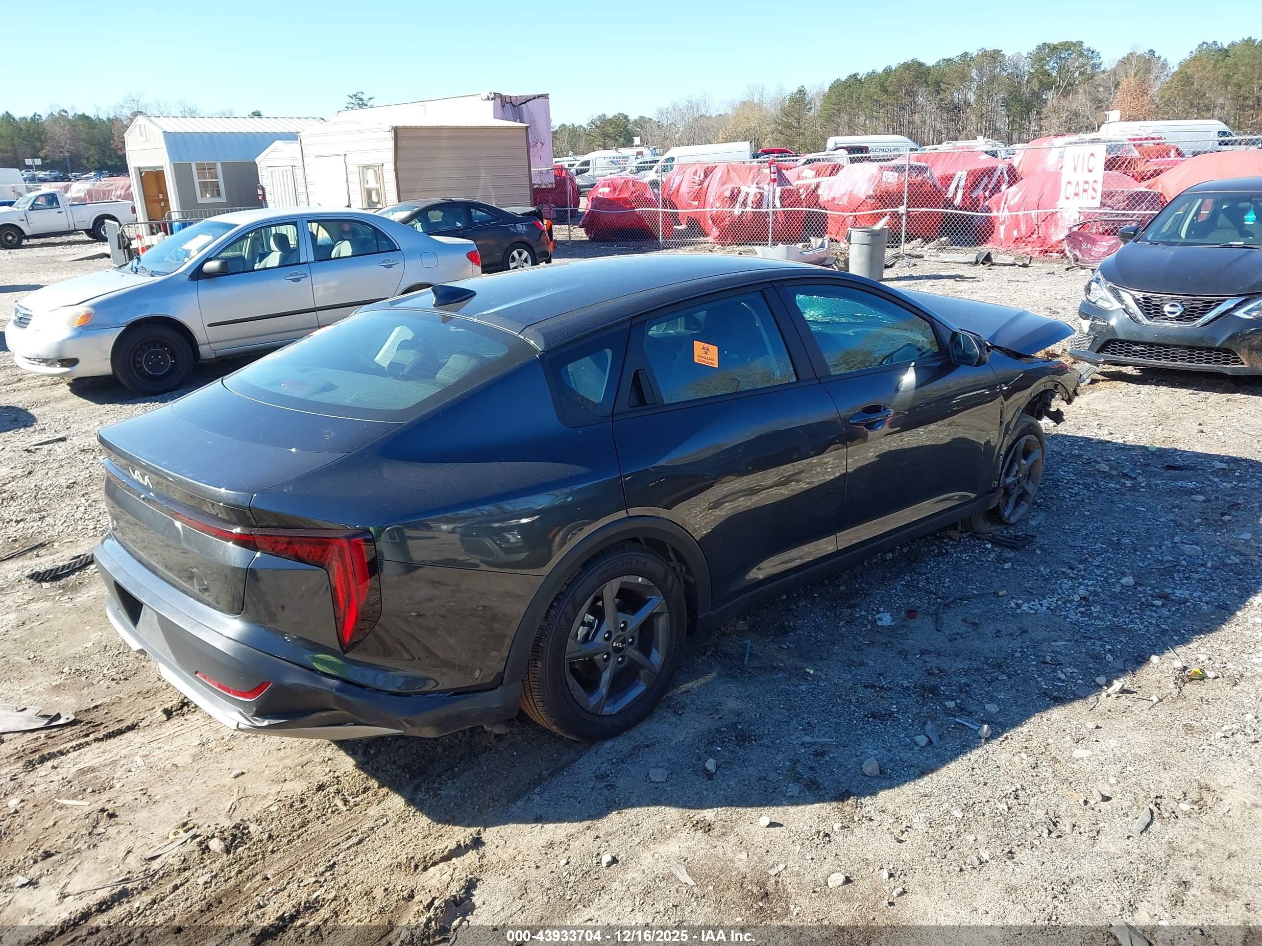 KIA K4 image 4
