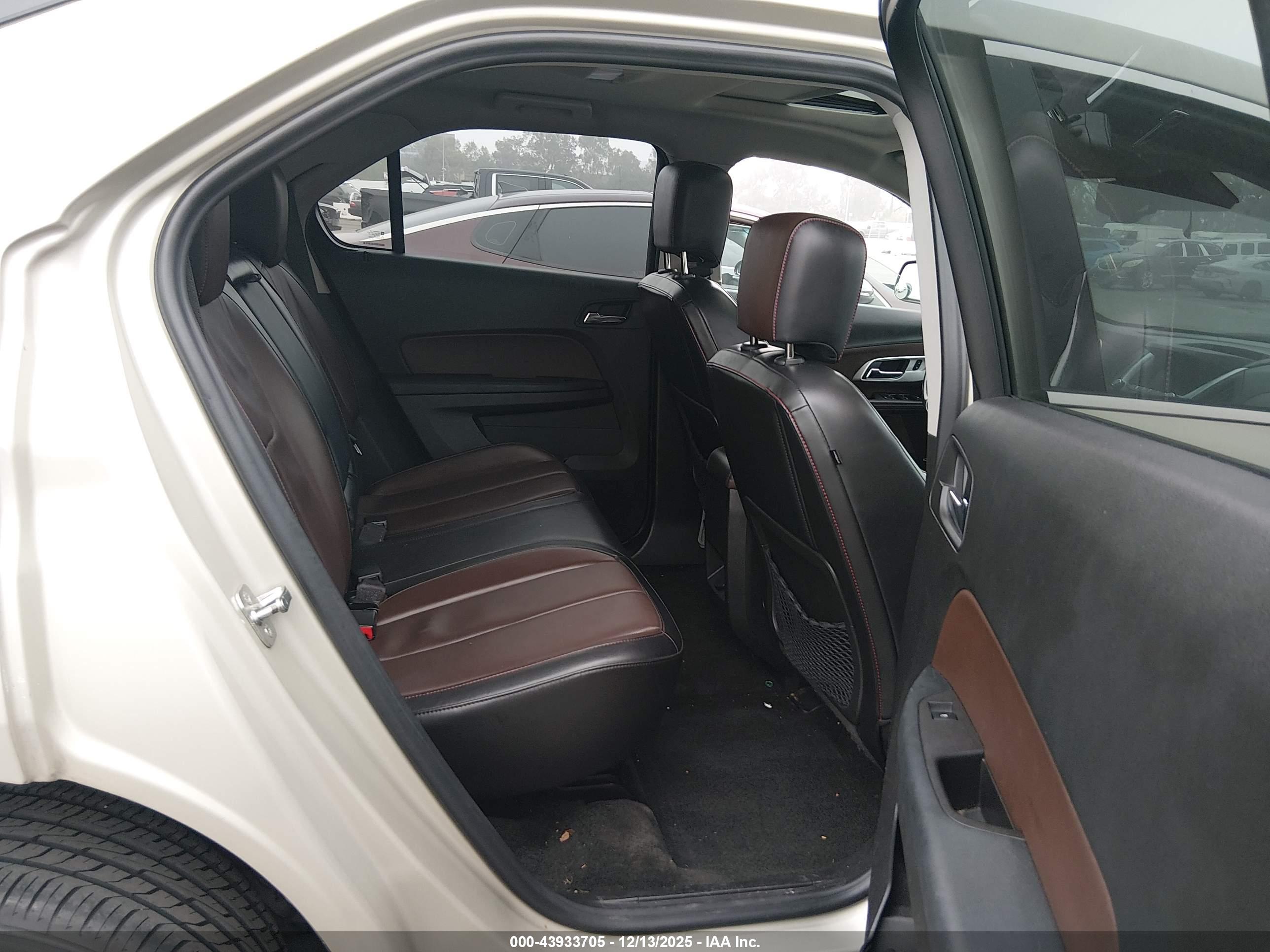 CHEVROLET EQUINOX image 8