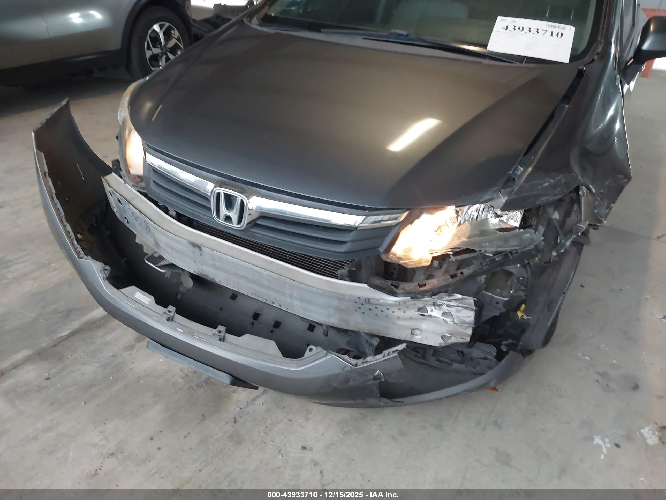 HONDA CIVIC image 6