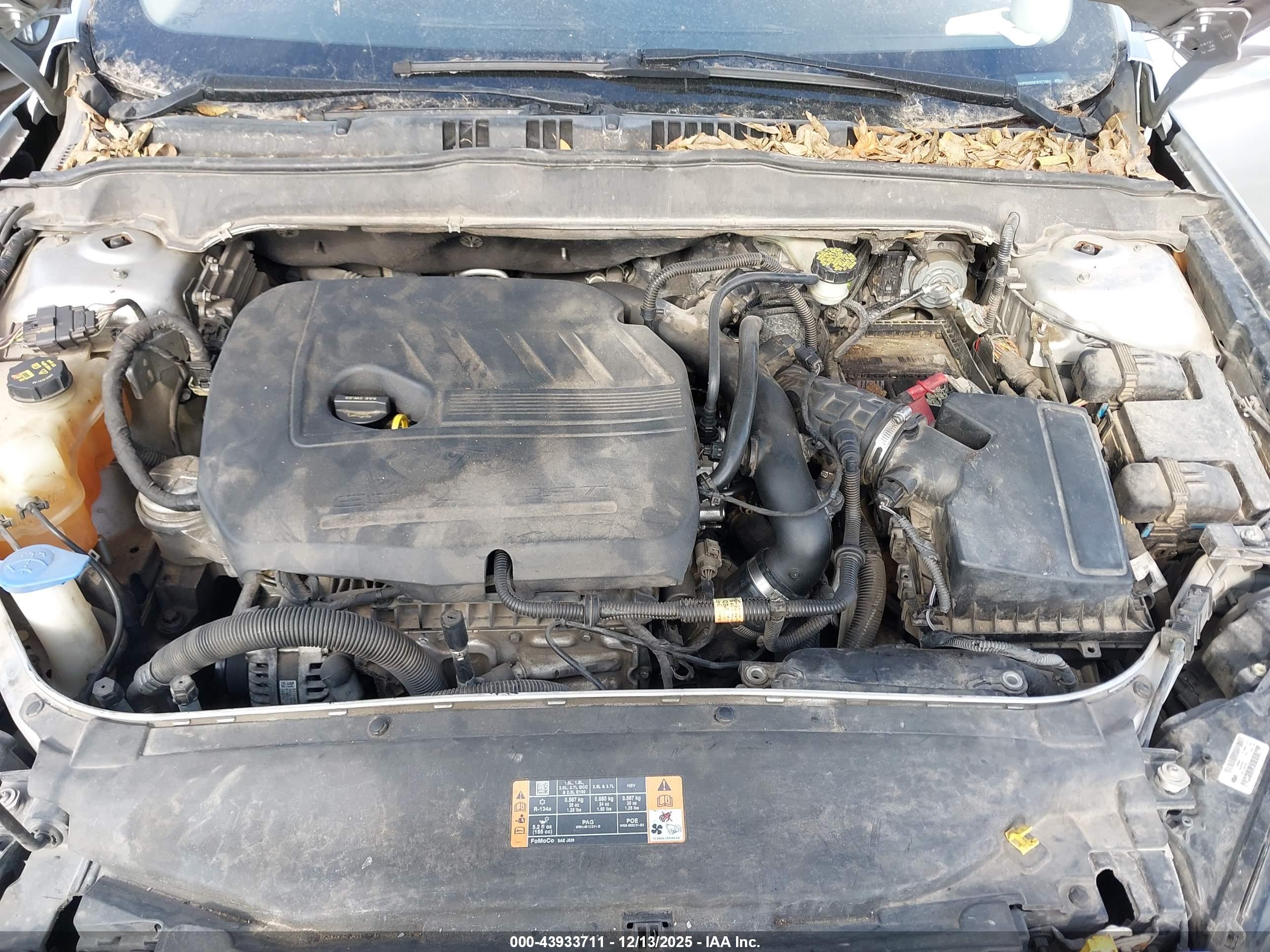 FORD FUSION image 10