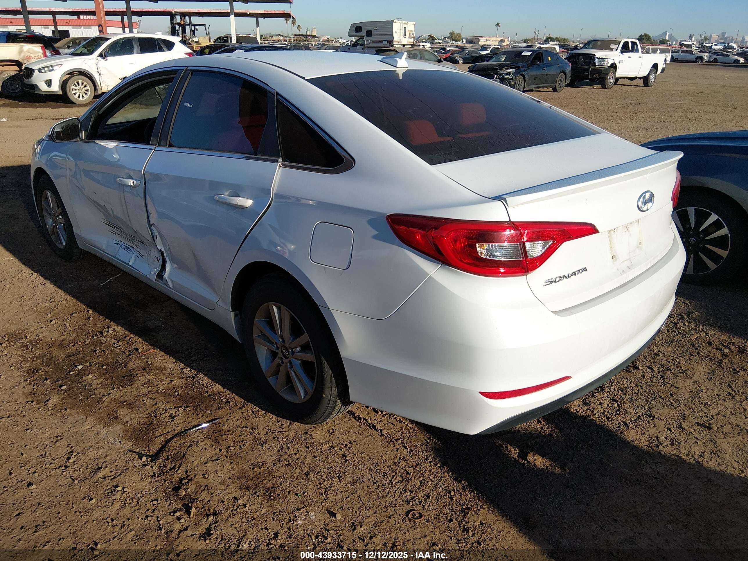 HYUNDAI SONATA image 3