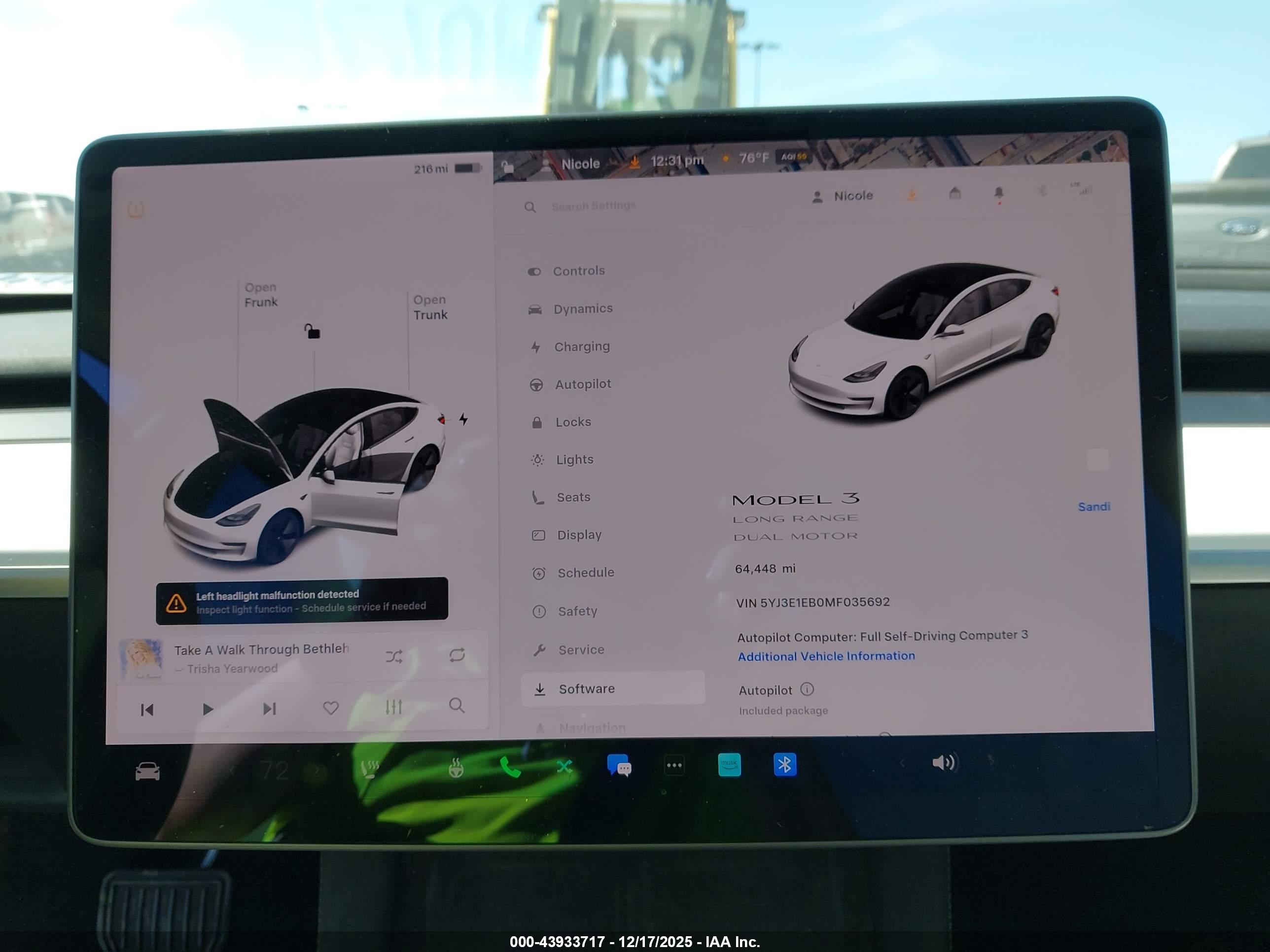 TESLA MODEL image 7