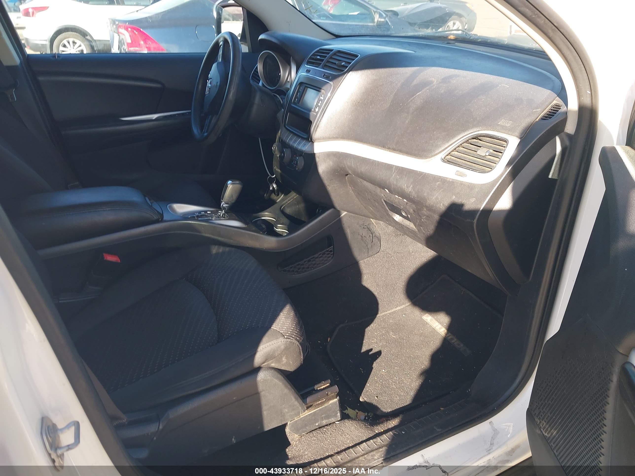 DODGE JOURNEY image 5