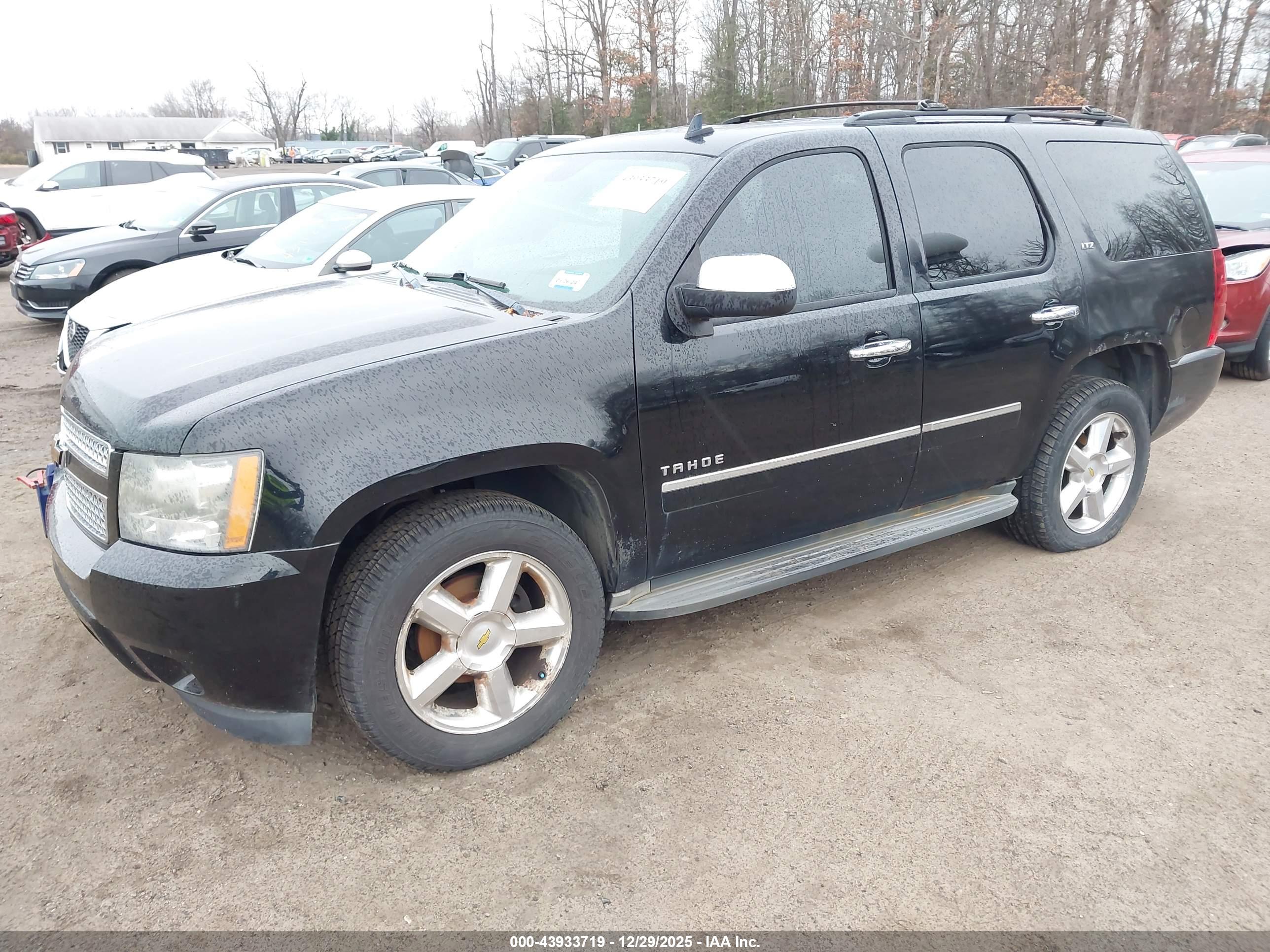 CHEVROLET TAHOE image 2