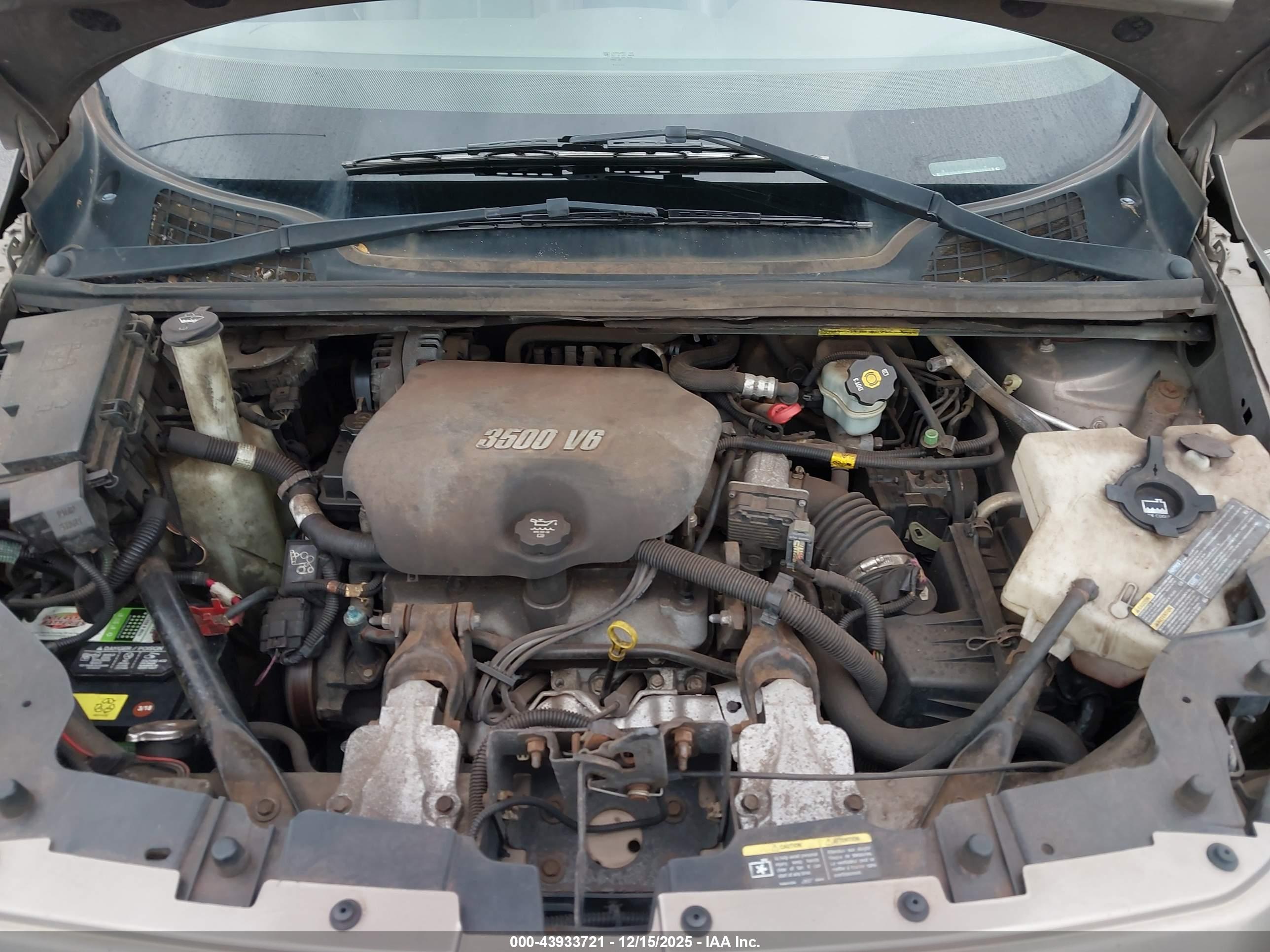 BUICK TERRAZA image 10