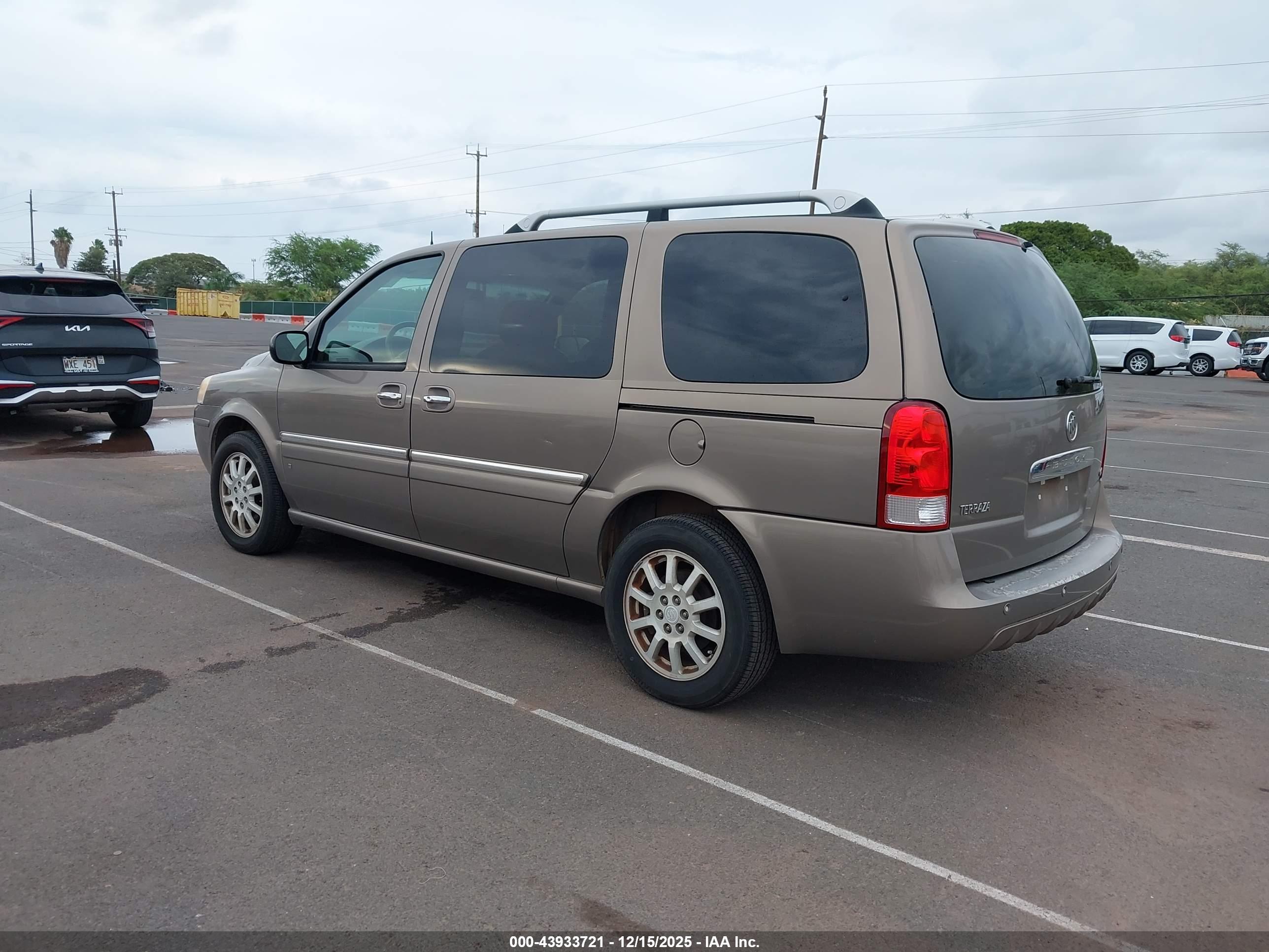 BUICK TERRAZA image 3