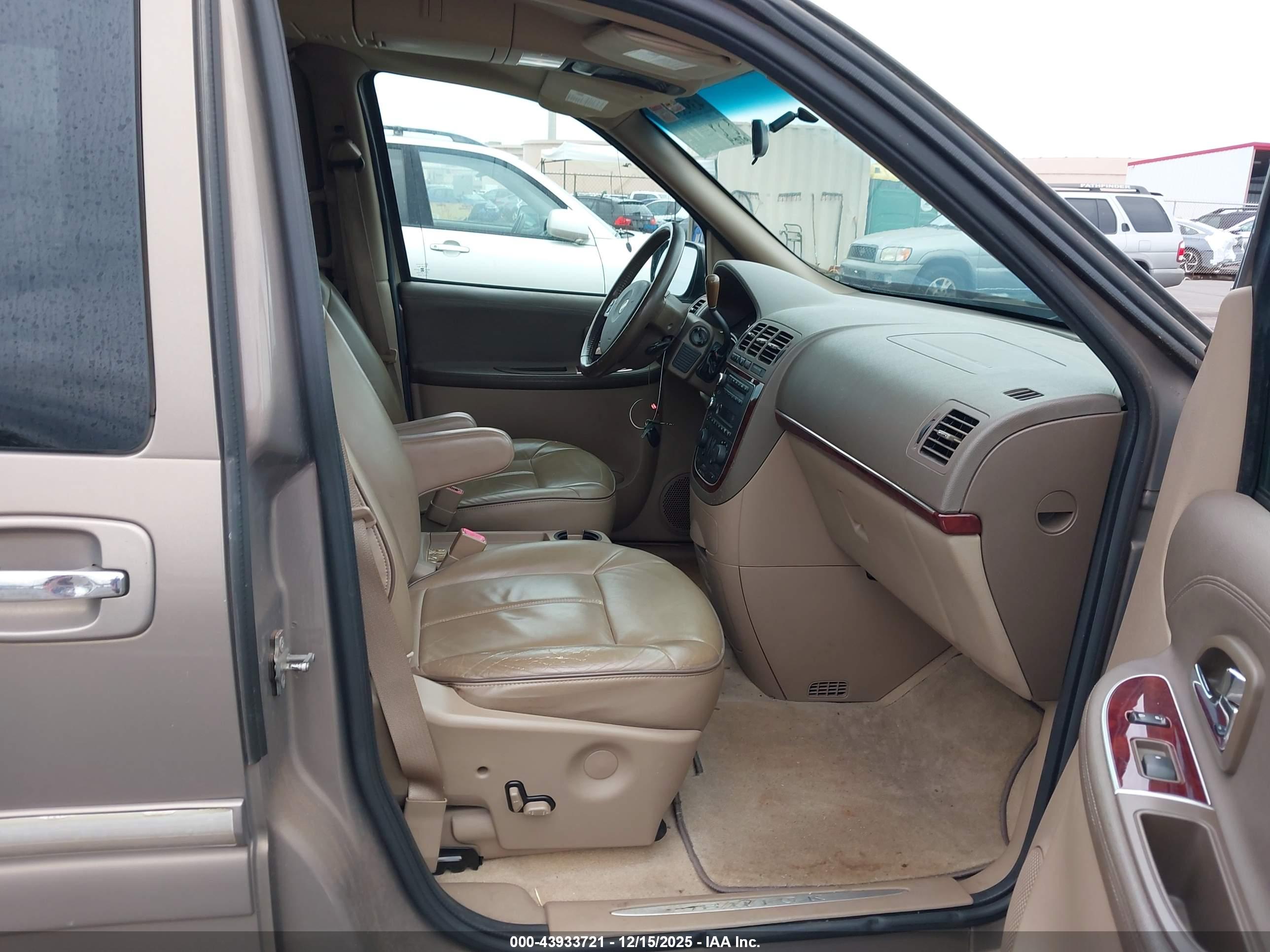 BUICK TERRAZA image 5