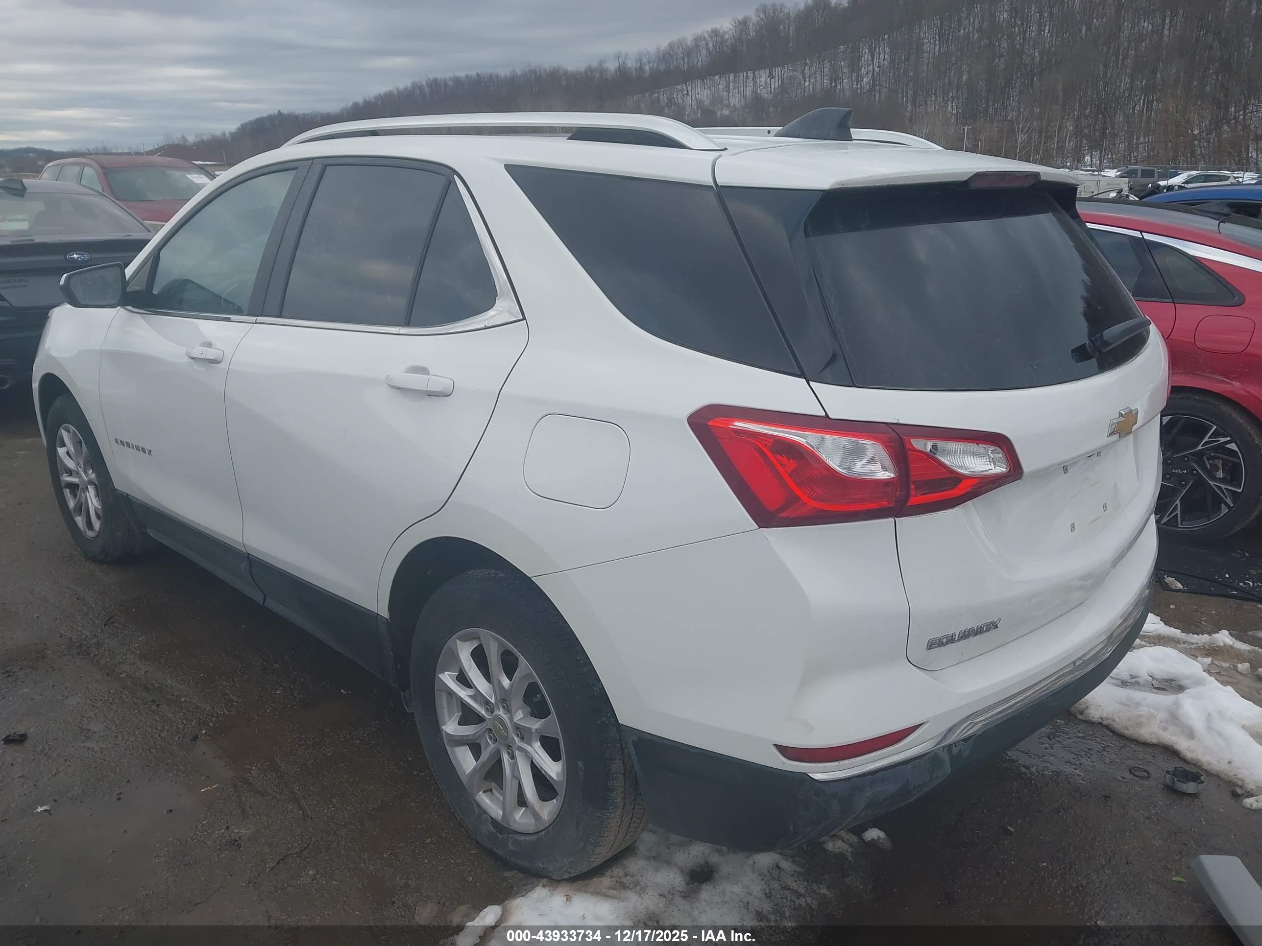 CHEVROLET EQUINOX image 3