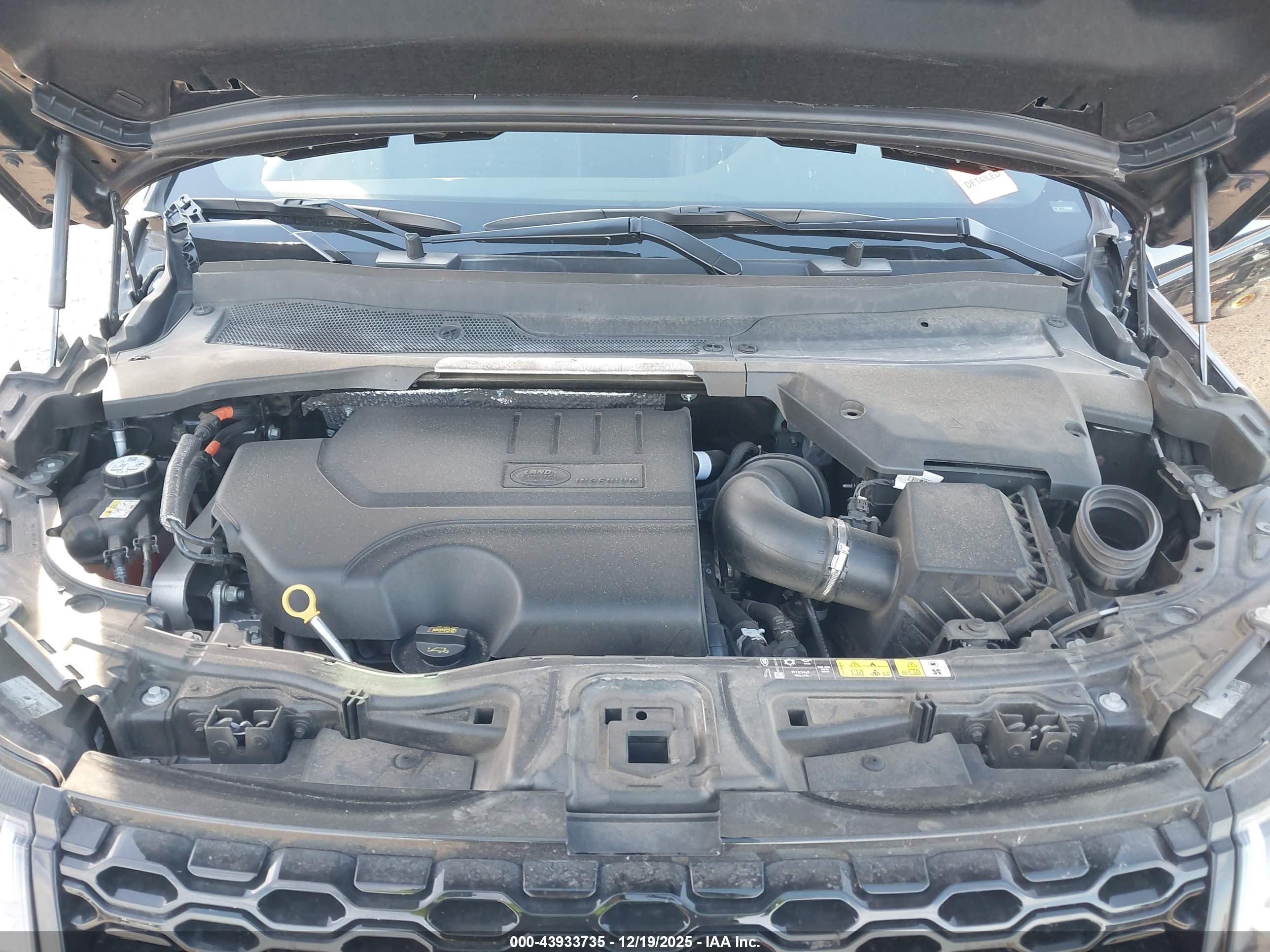 LAND ROVER image 10