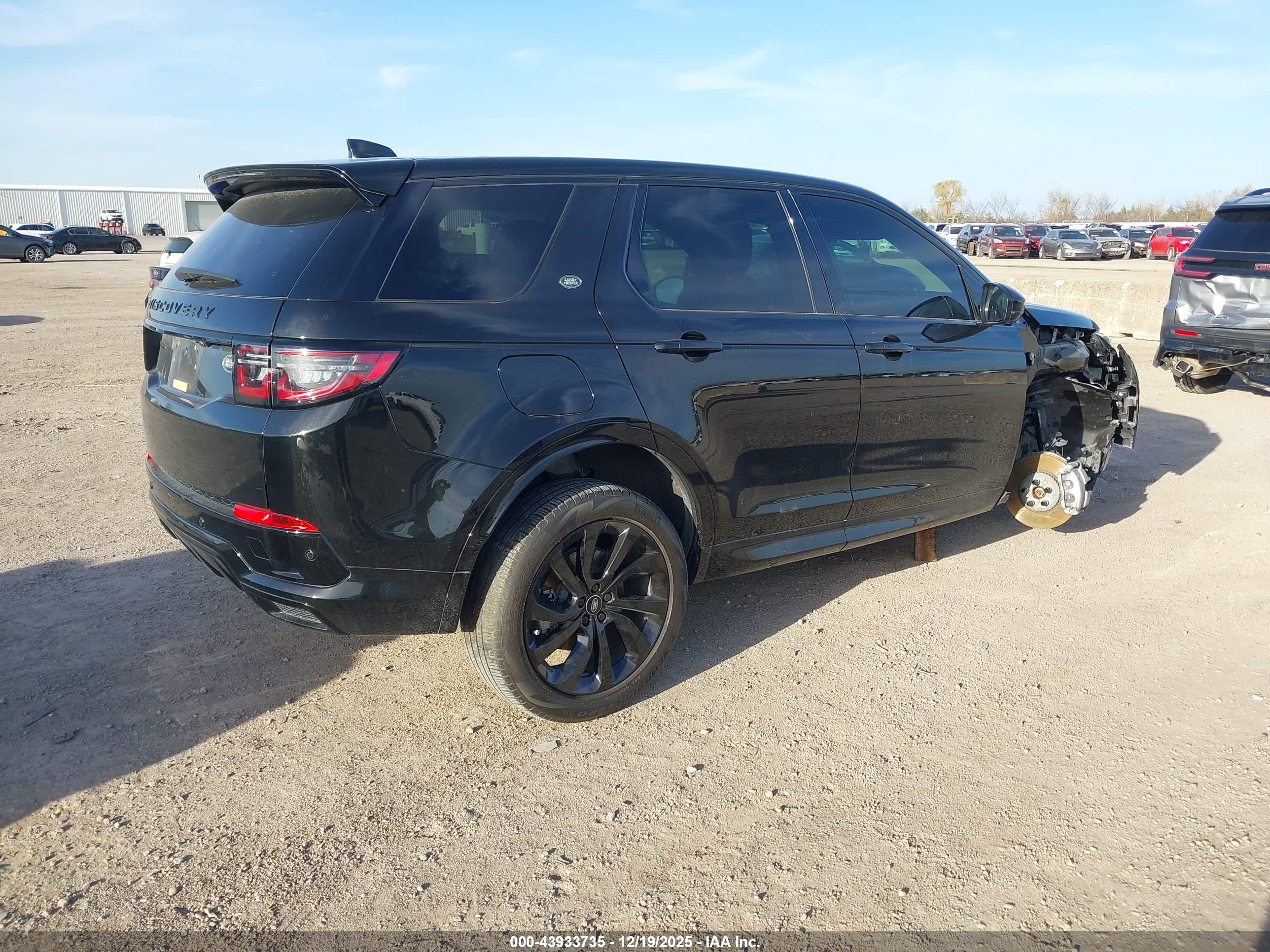 LAND ROVER image 4