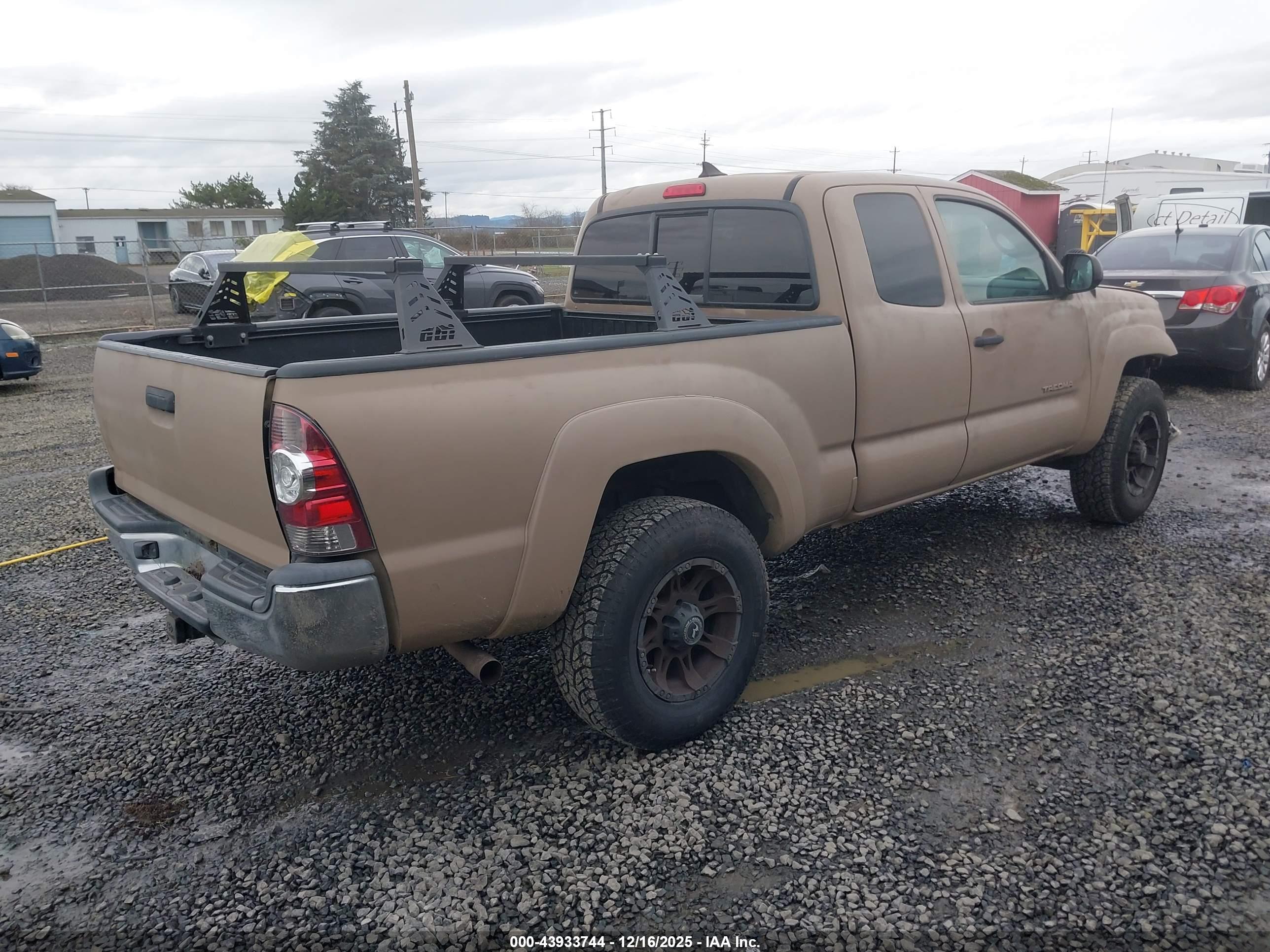 TOYOTA TACOMA image 4