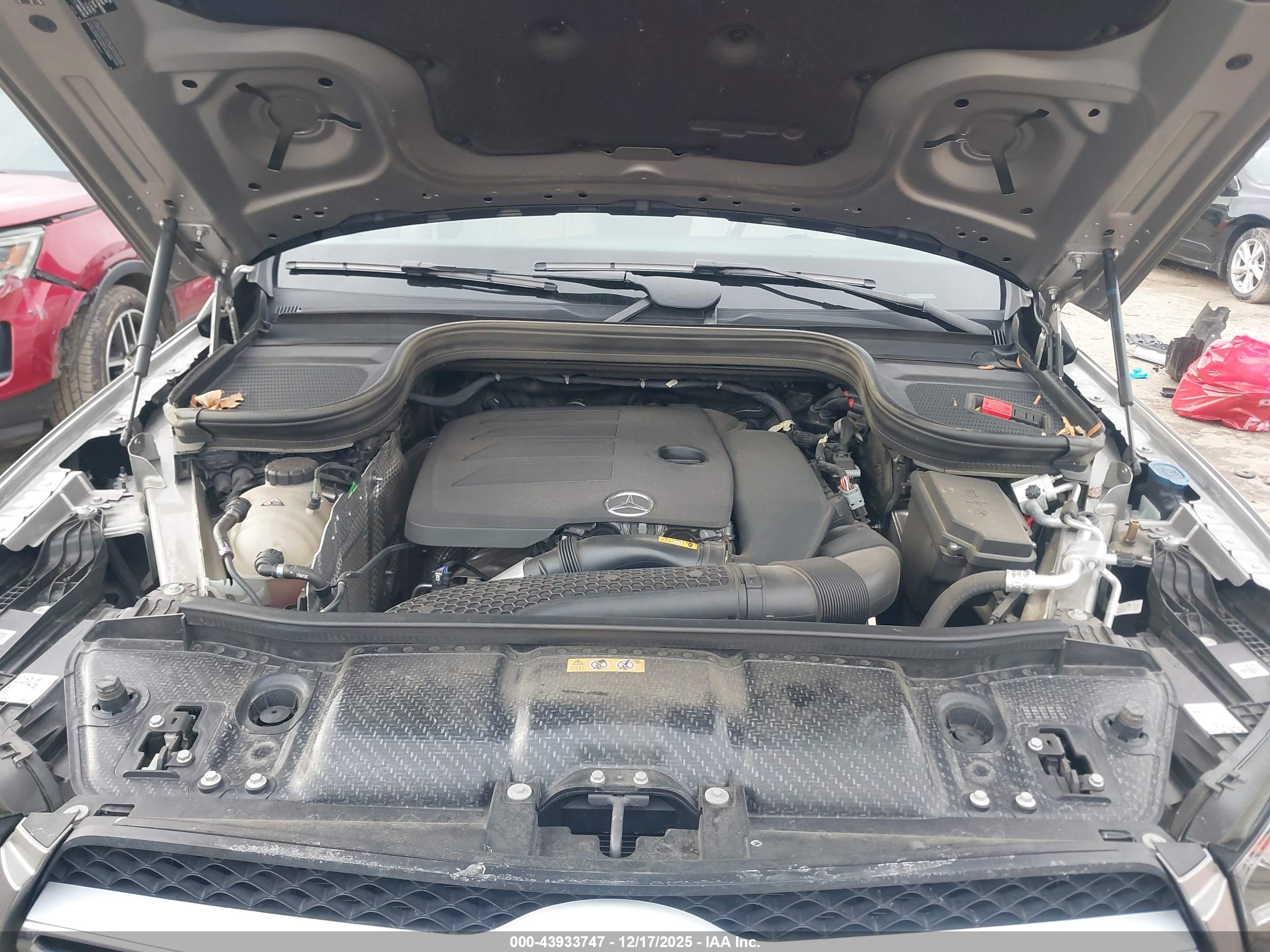 MERCEDES-BENZ GLE image 10