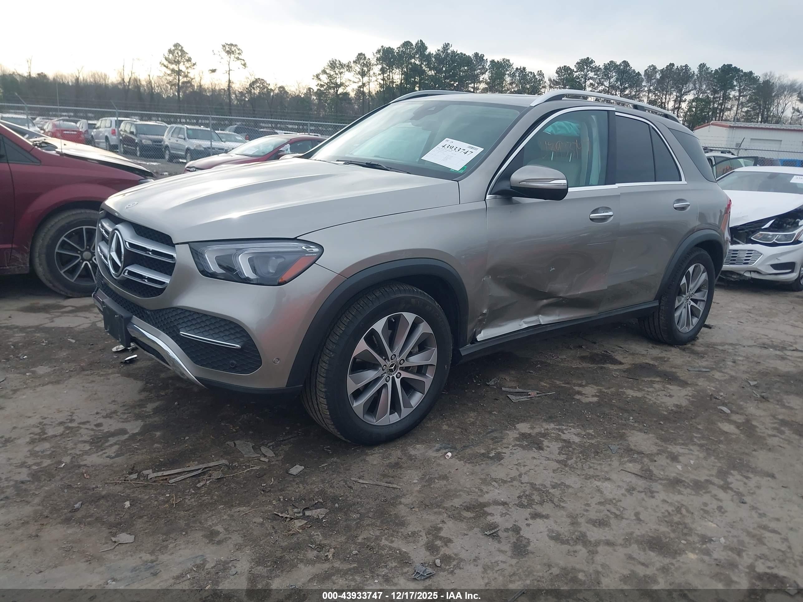 MERCEDES-BENZ GLE image 2