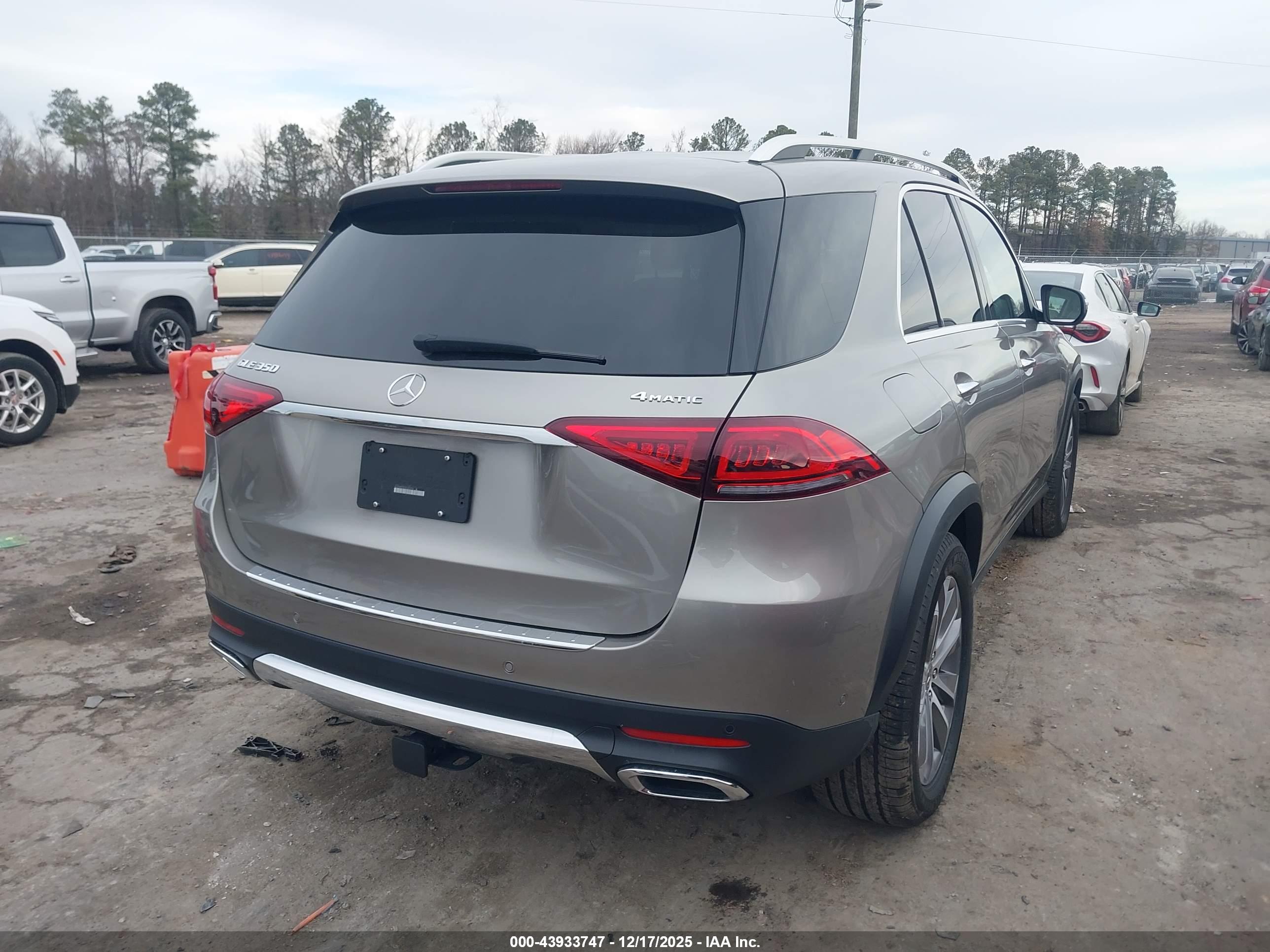 MERCEDES-BENZ GLE image 4