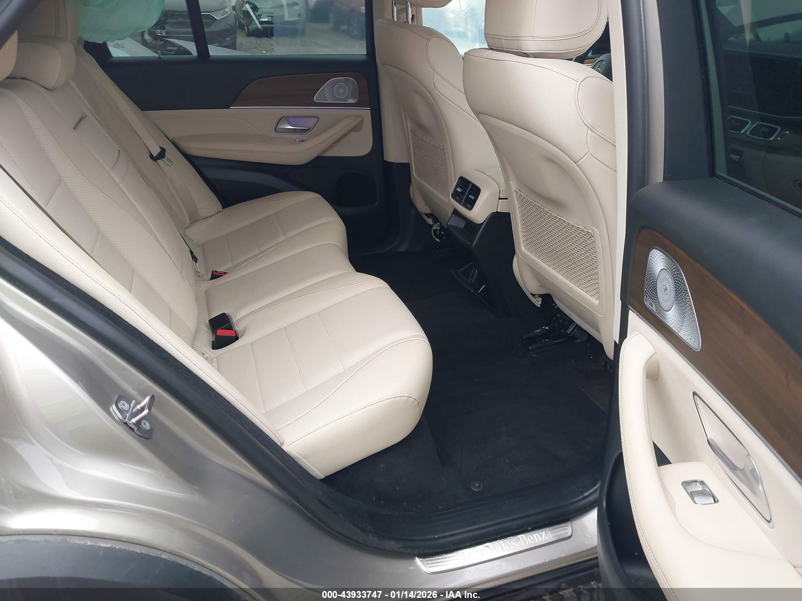 MERCEDES-BENZ GLE image 8