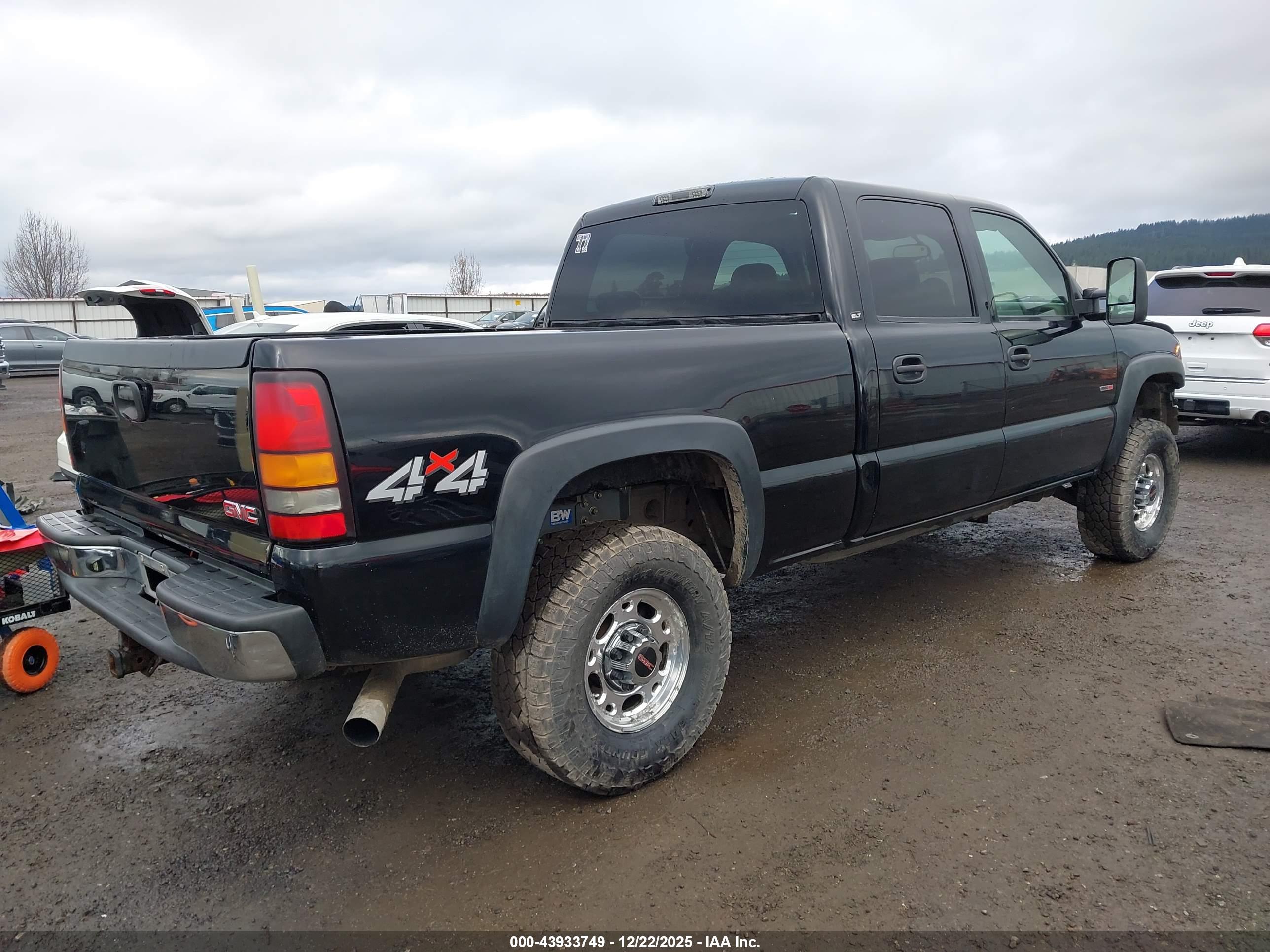 GMC SIERRA image 4