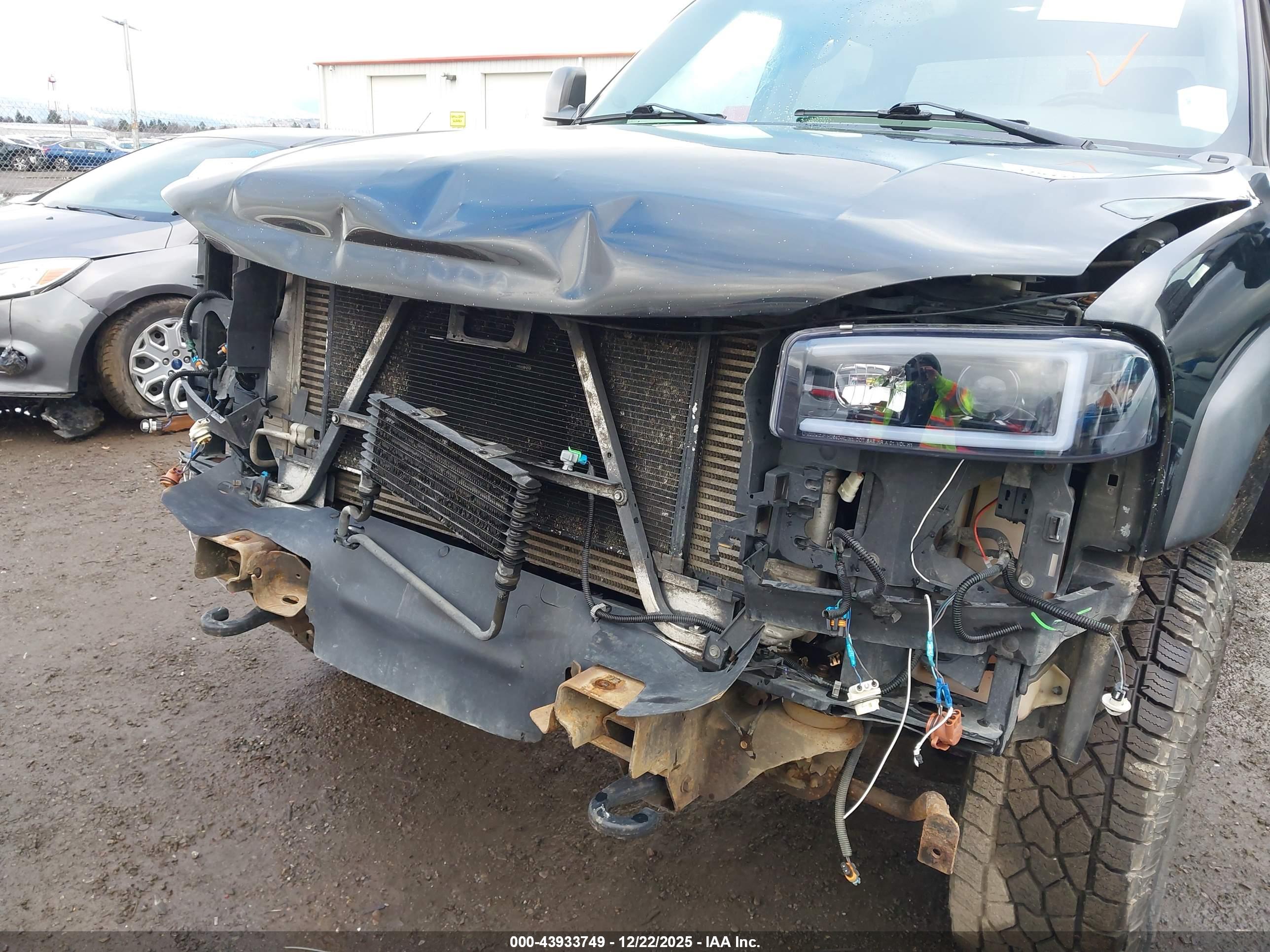 GMC SIERRA image 6