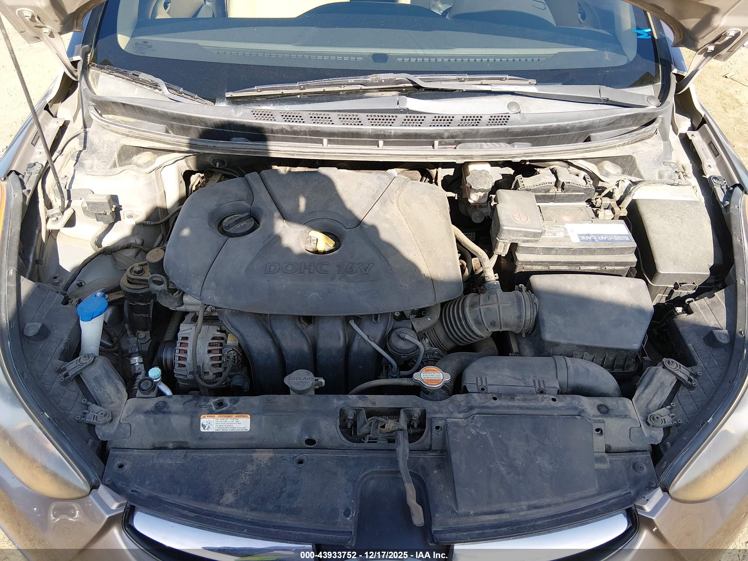 HYUNDAI ELANTRA image 10