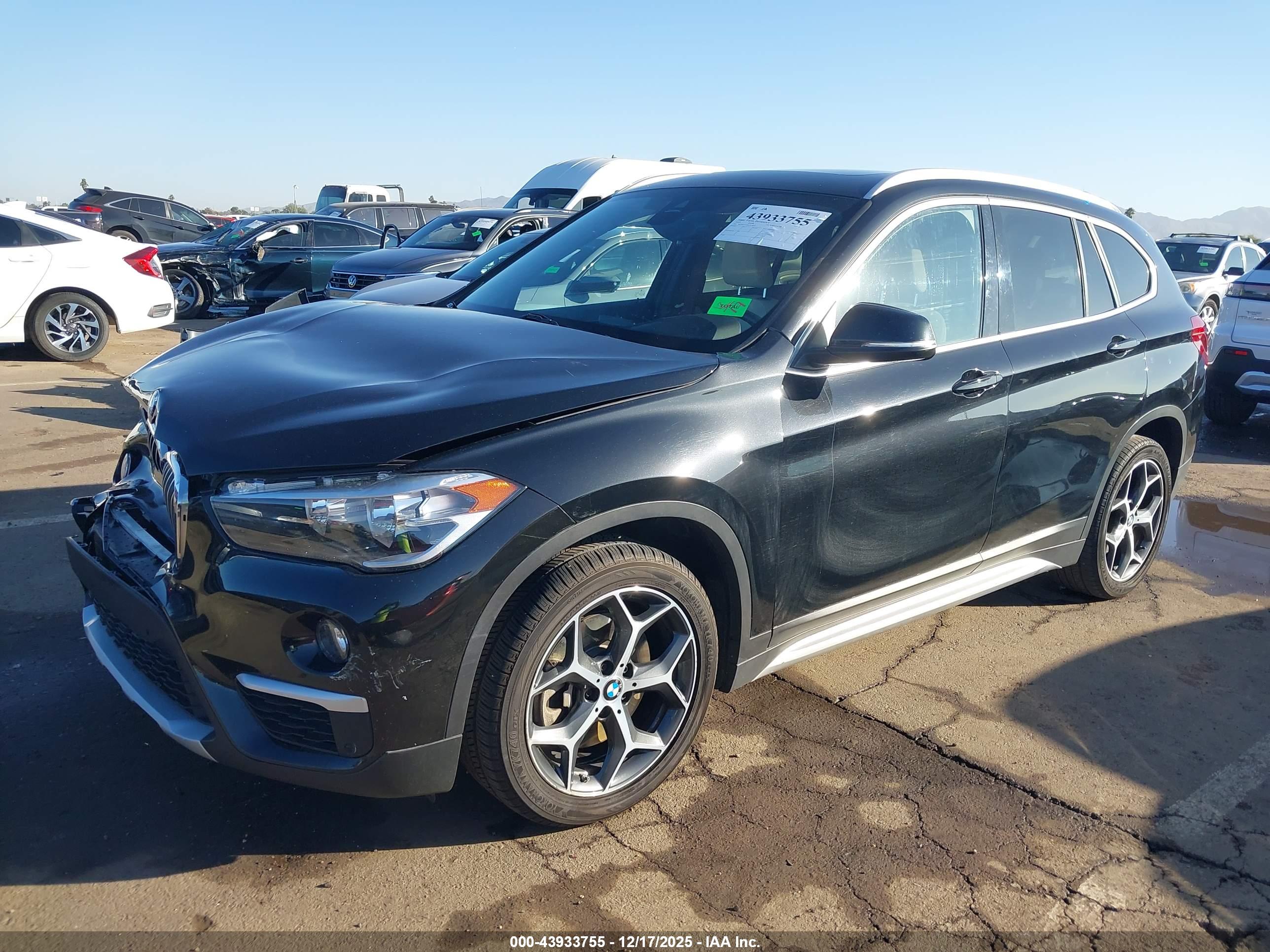BMW X1 image 2