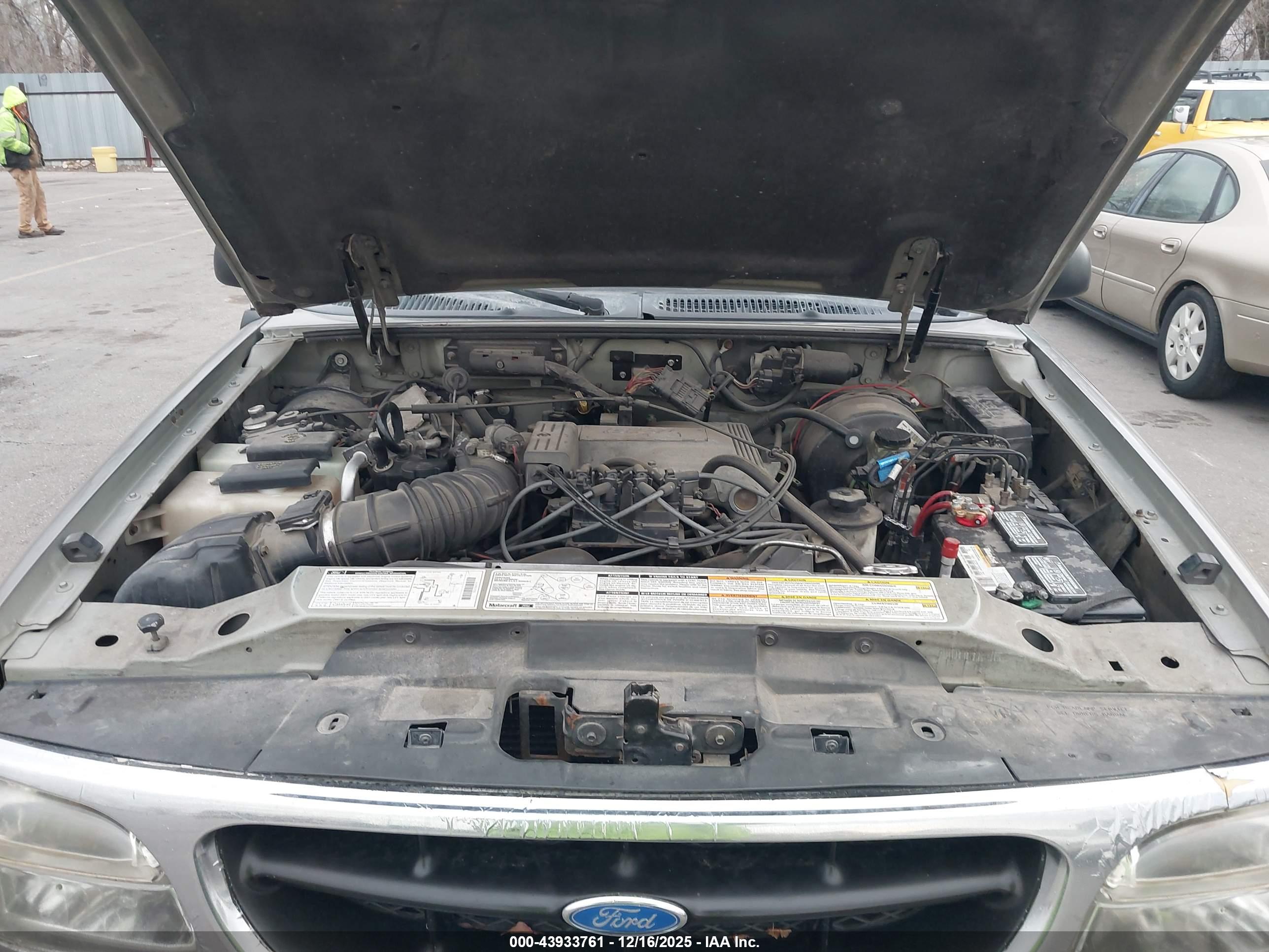 FORD EXPLORER image 10