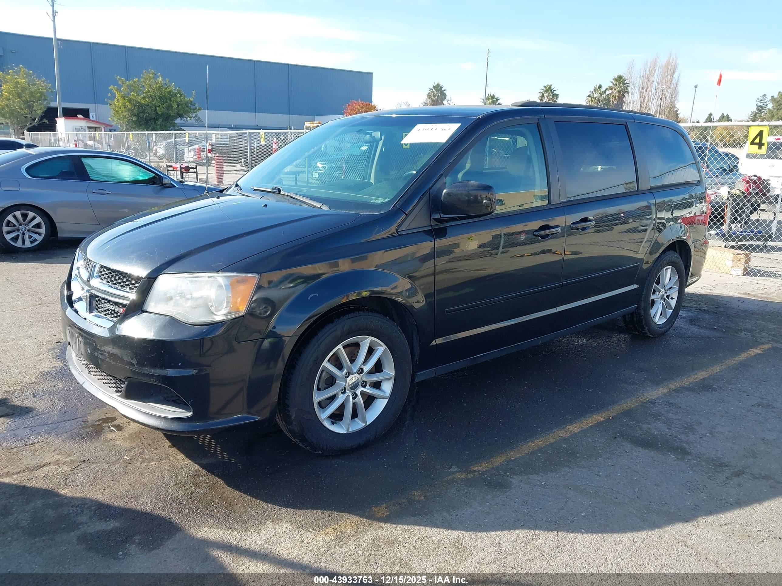 DODGE GRAND image 2