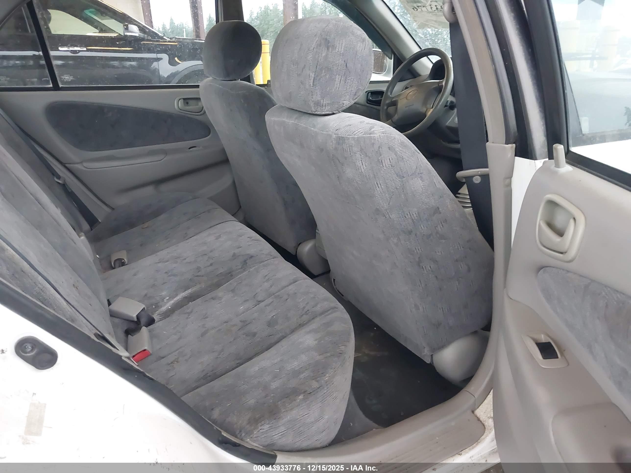TOYOTA COROLLA image 8