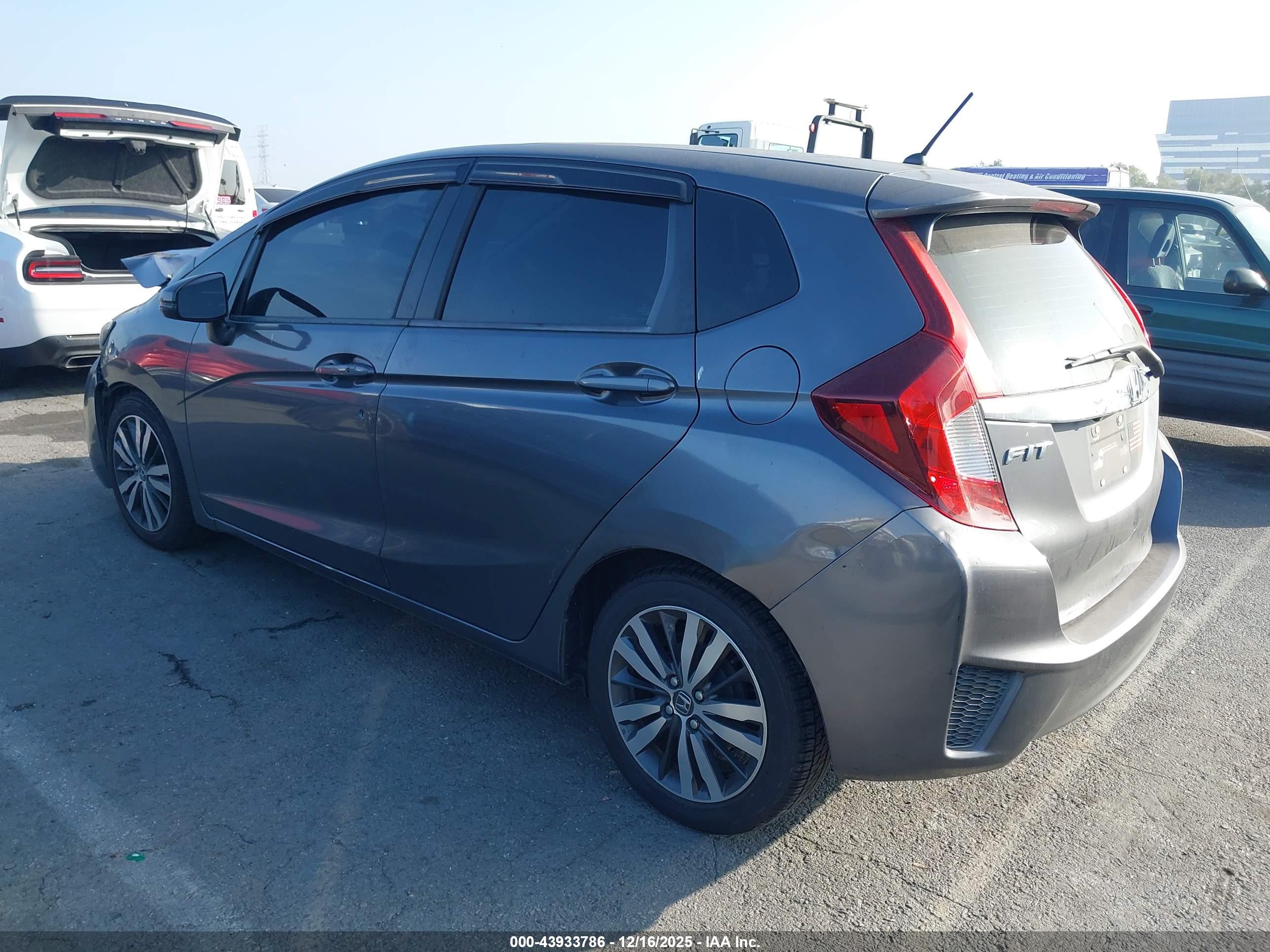 HONDA FIT image 3
