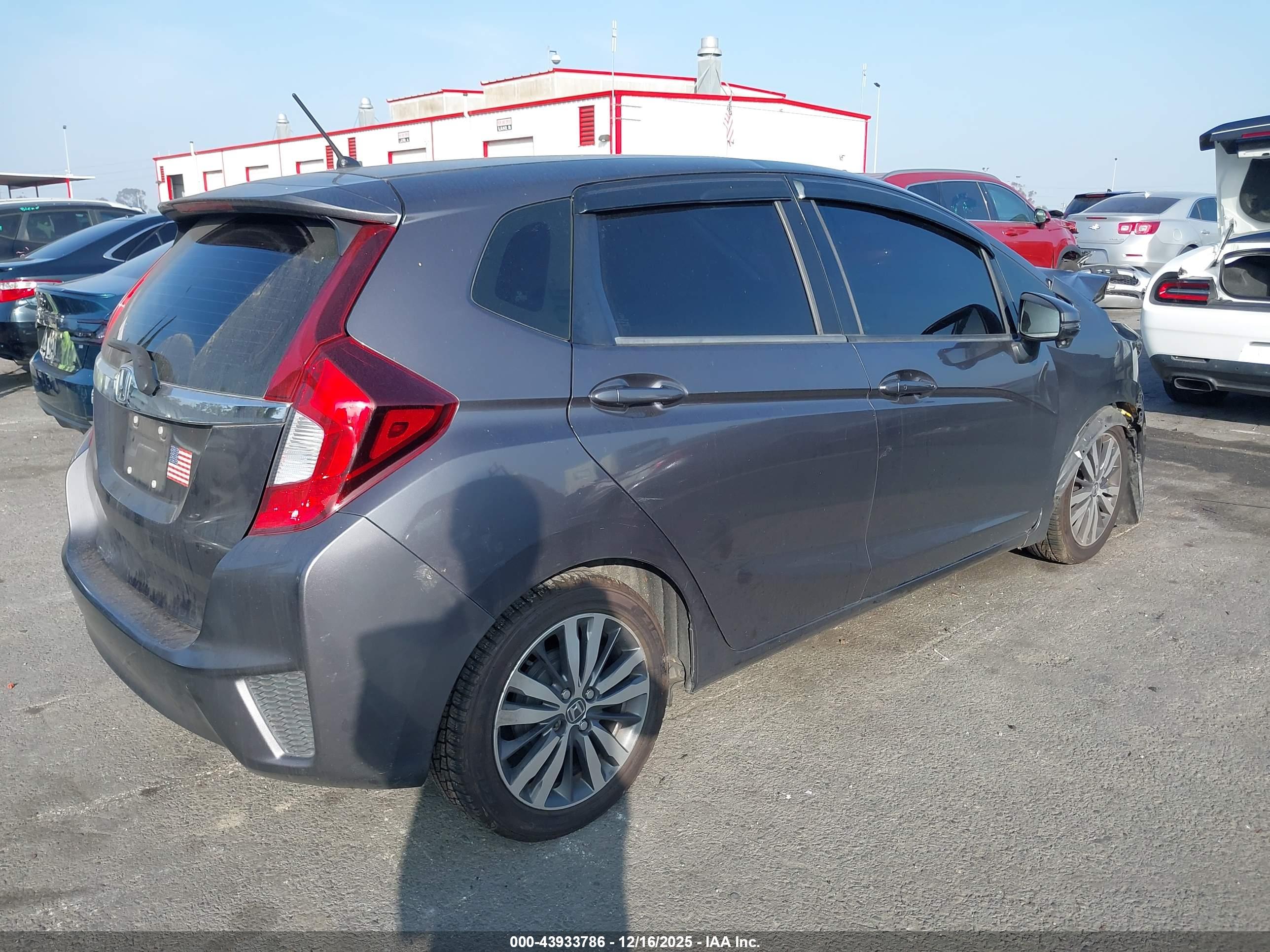 HONDA FIT image 4