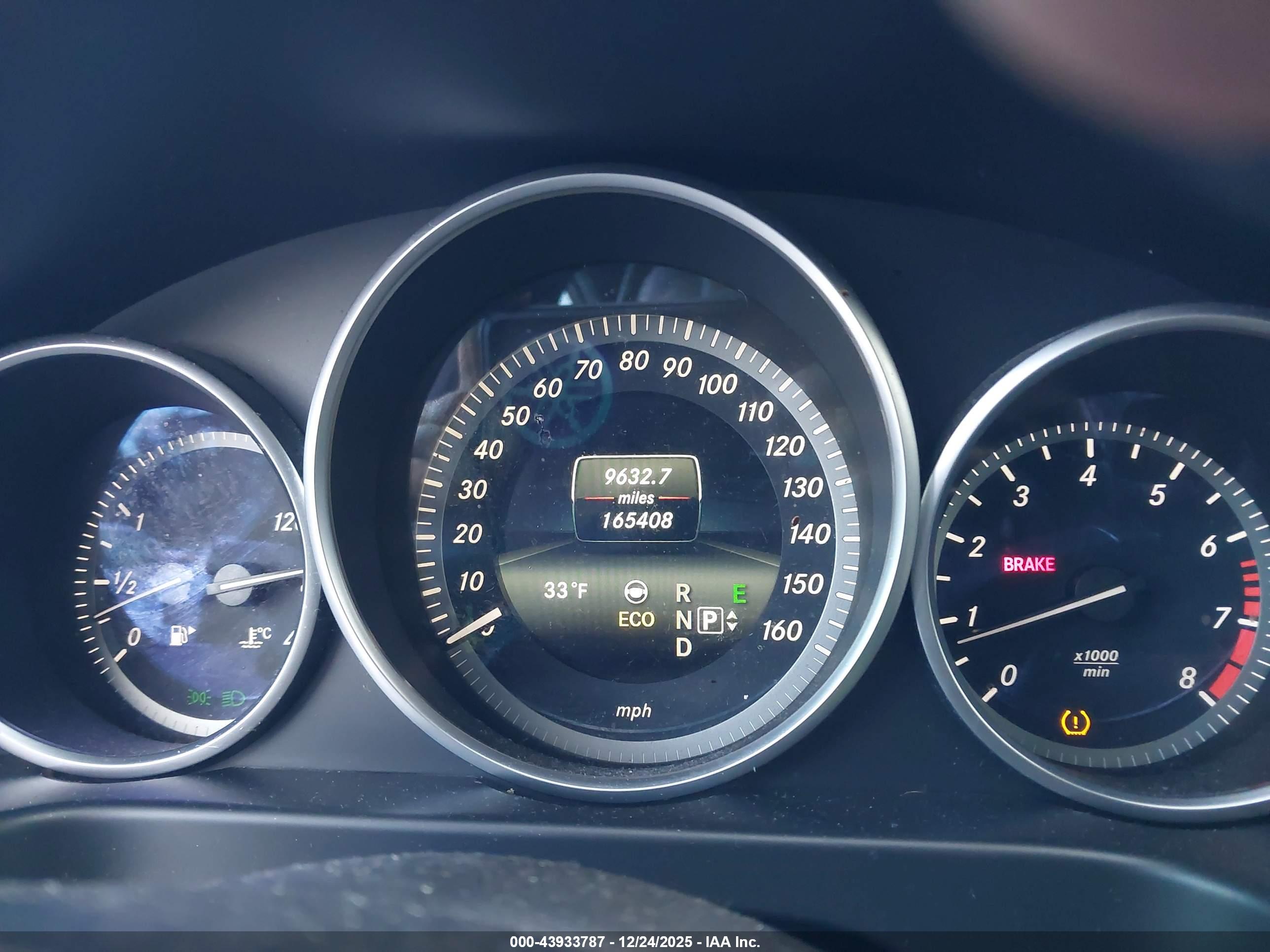 MERCEDES-BENZ E image 7