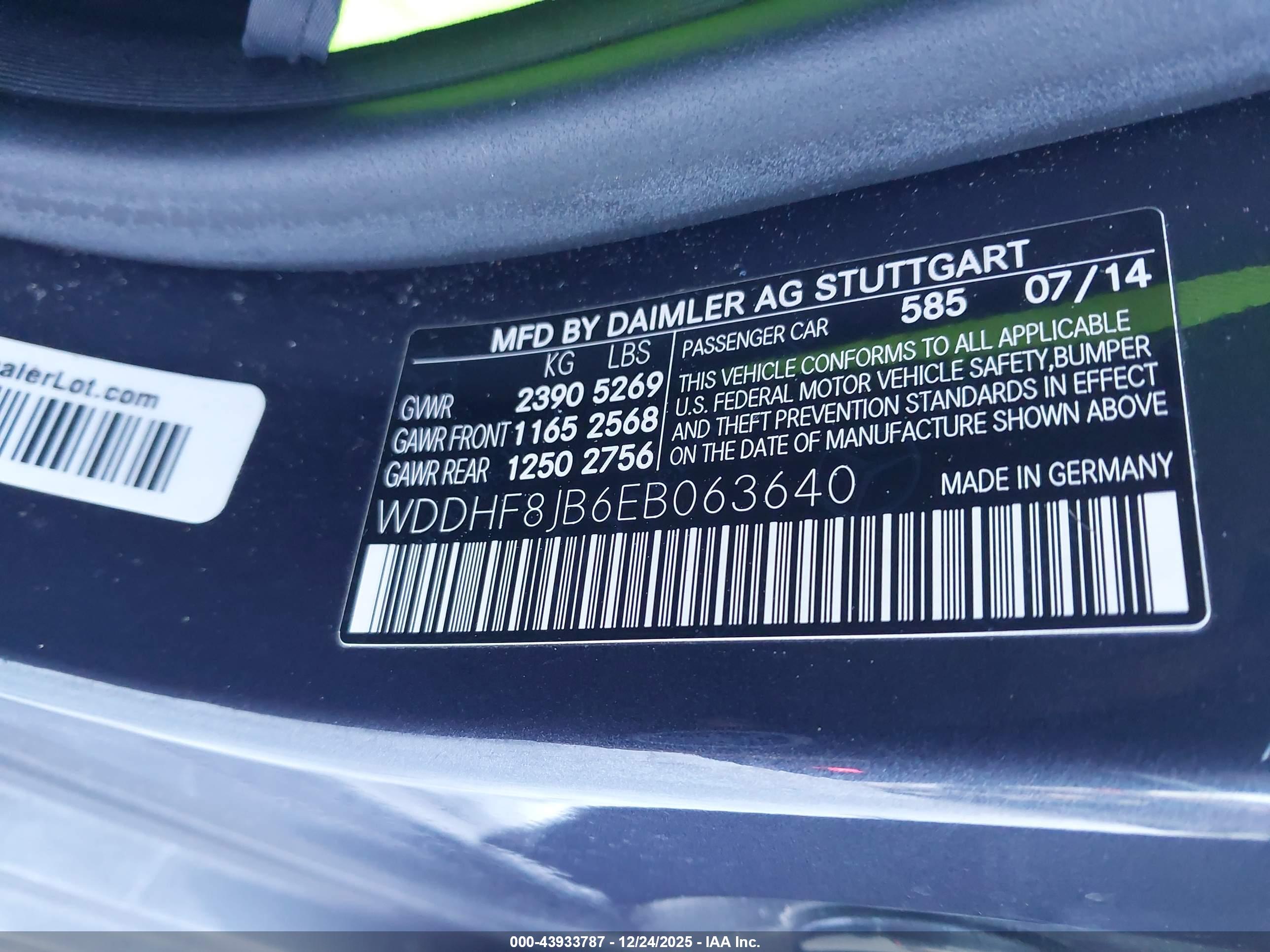 MERCEDES-BENZ E image 9