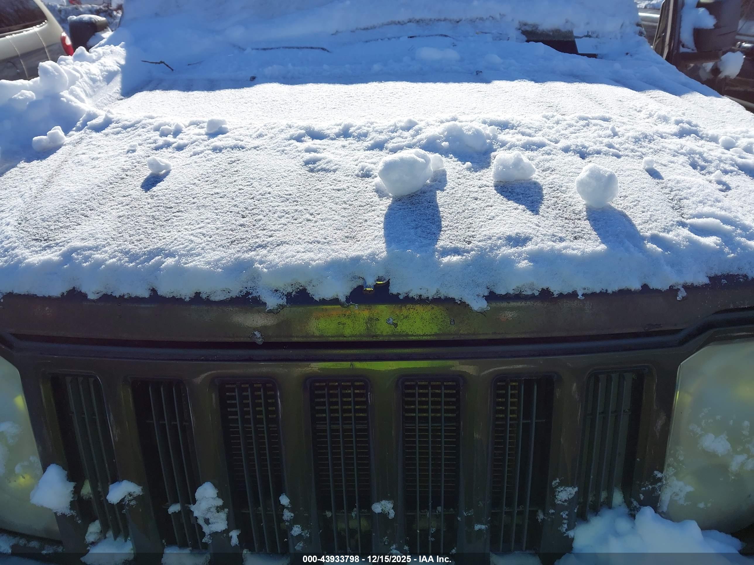 JEEP LIBERTY image 10