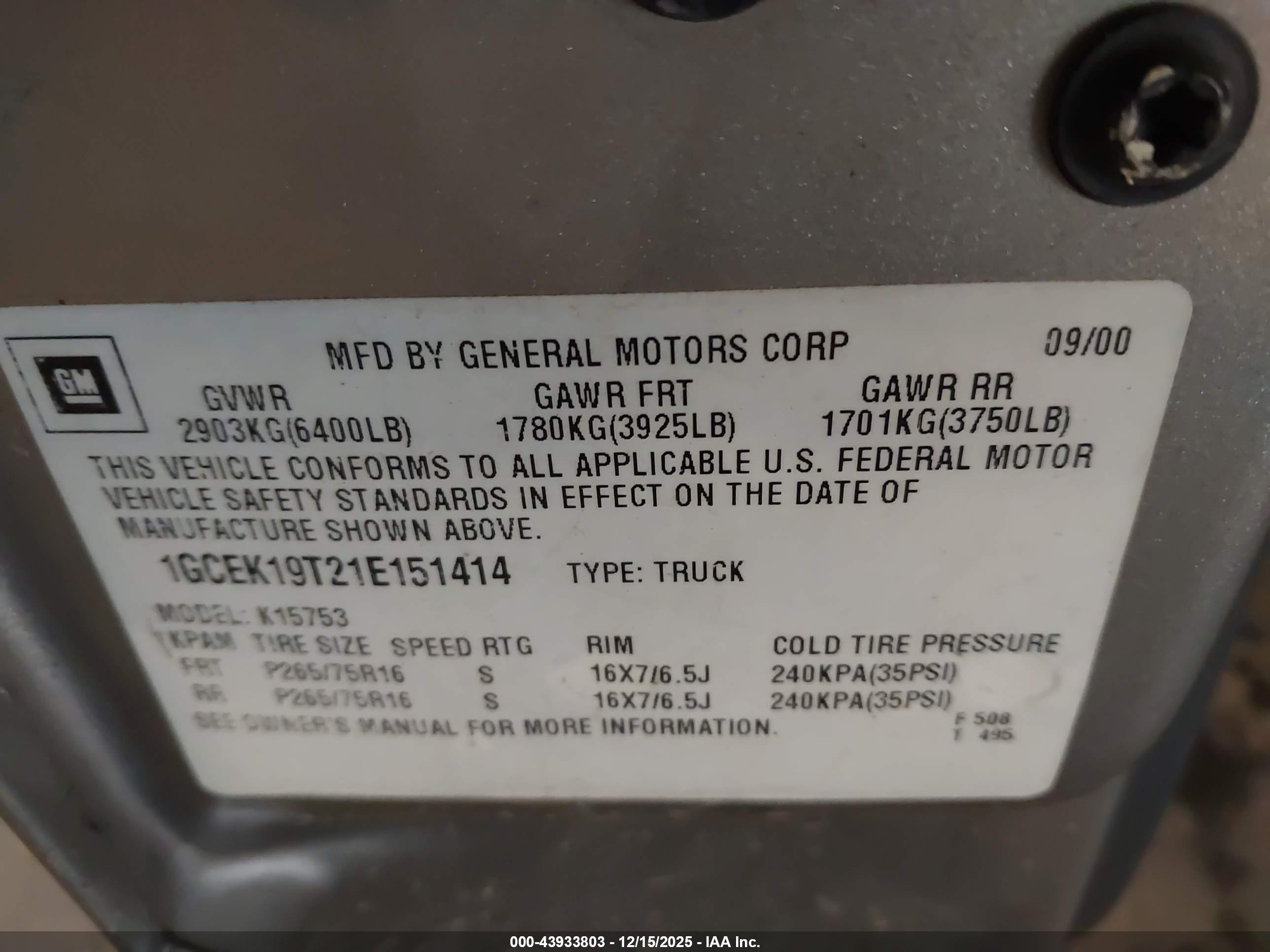 CHEVROLET SILVERADO image 9
