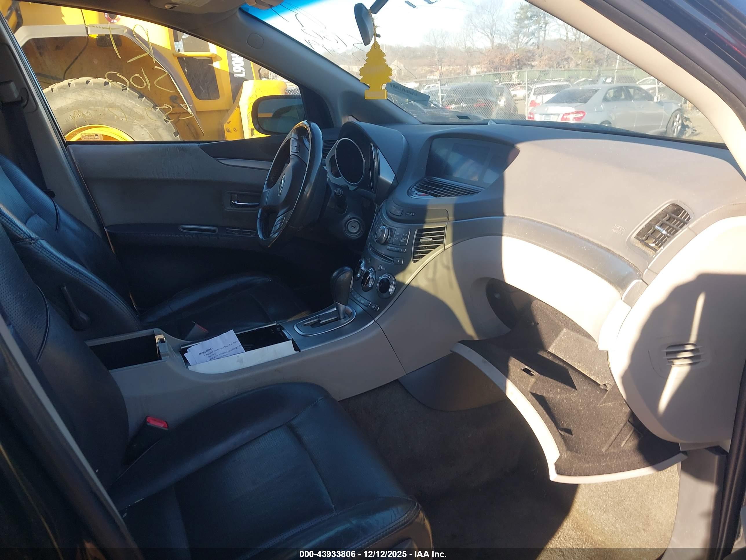 SUBARU B9 image 5