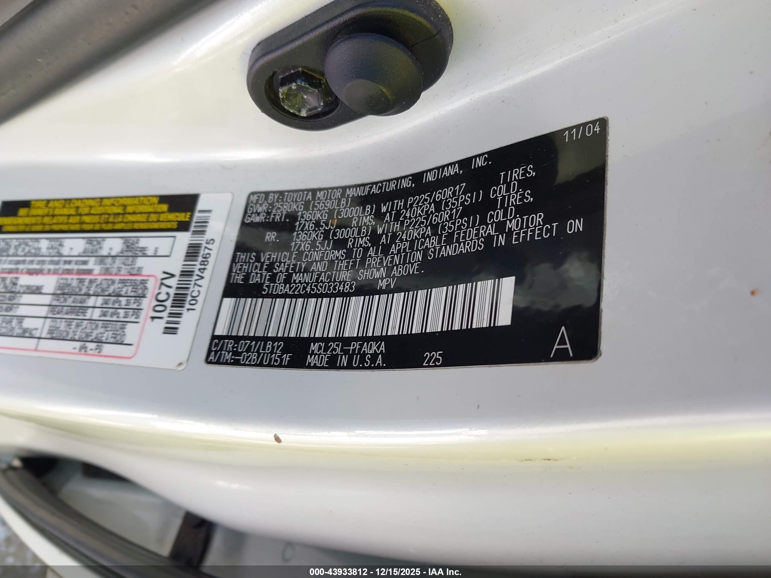 TOYOTA SIENNA image 9