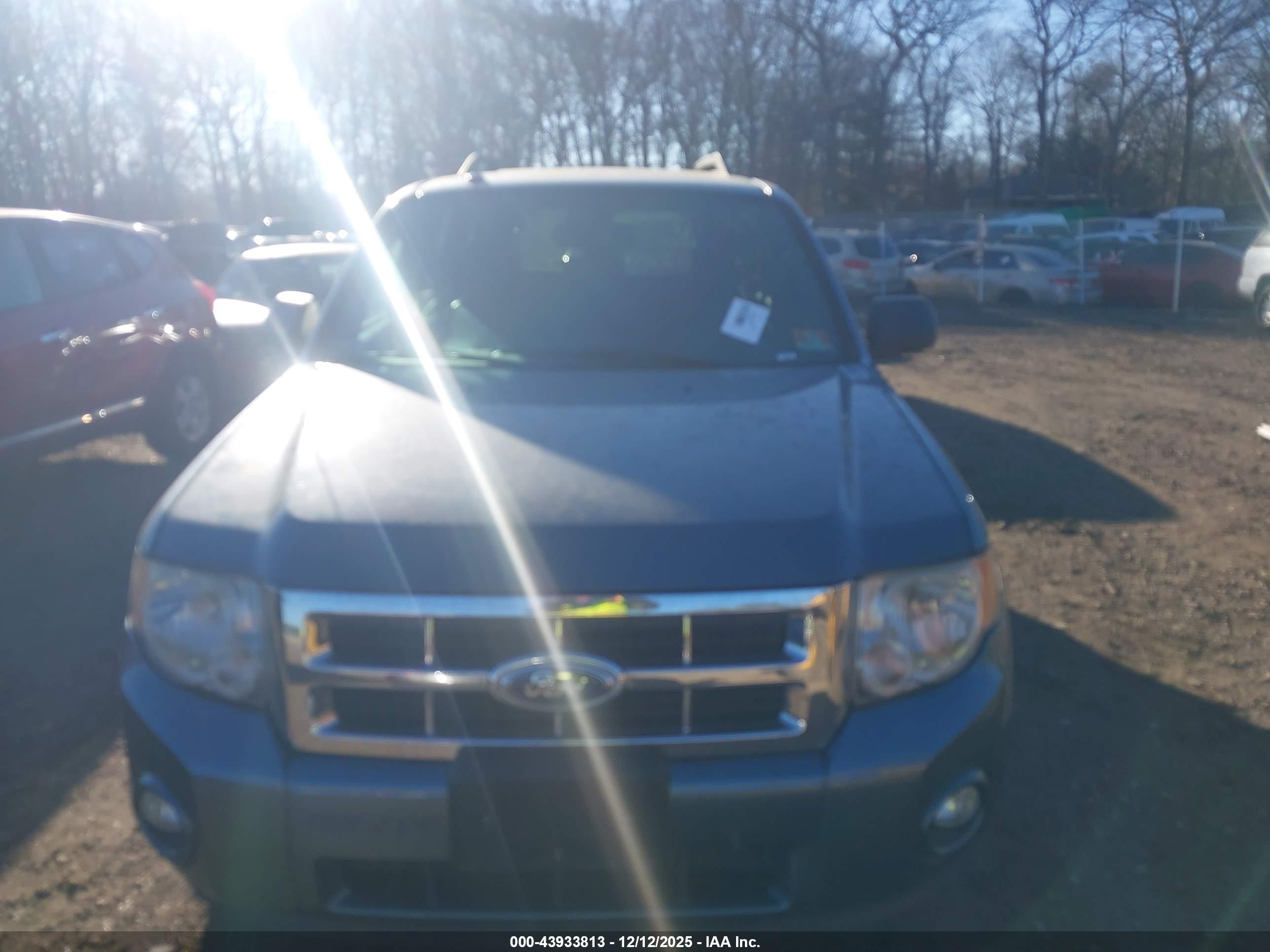 FORD ESCAPE image 6