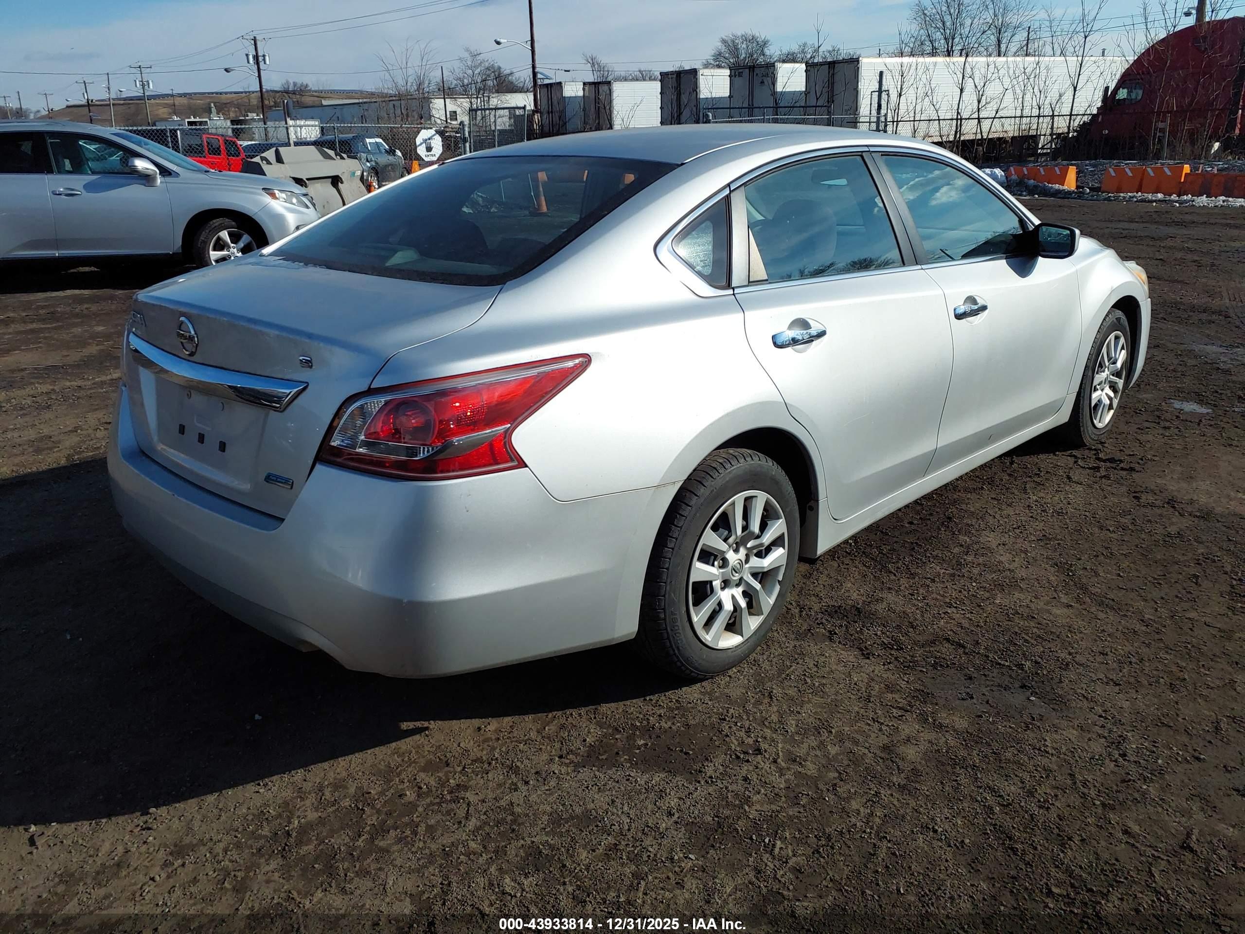 NISSAN ALTIMA image 4