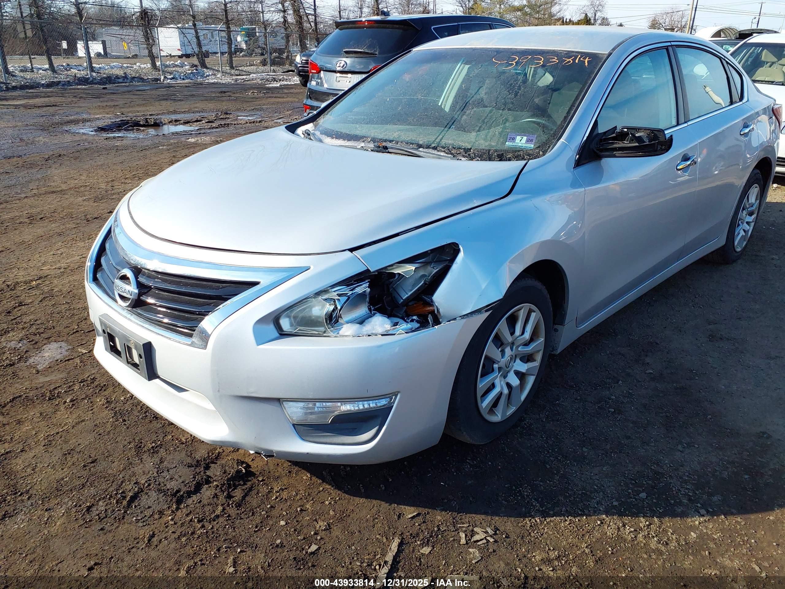 NISSAN ALTIMA image 6