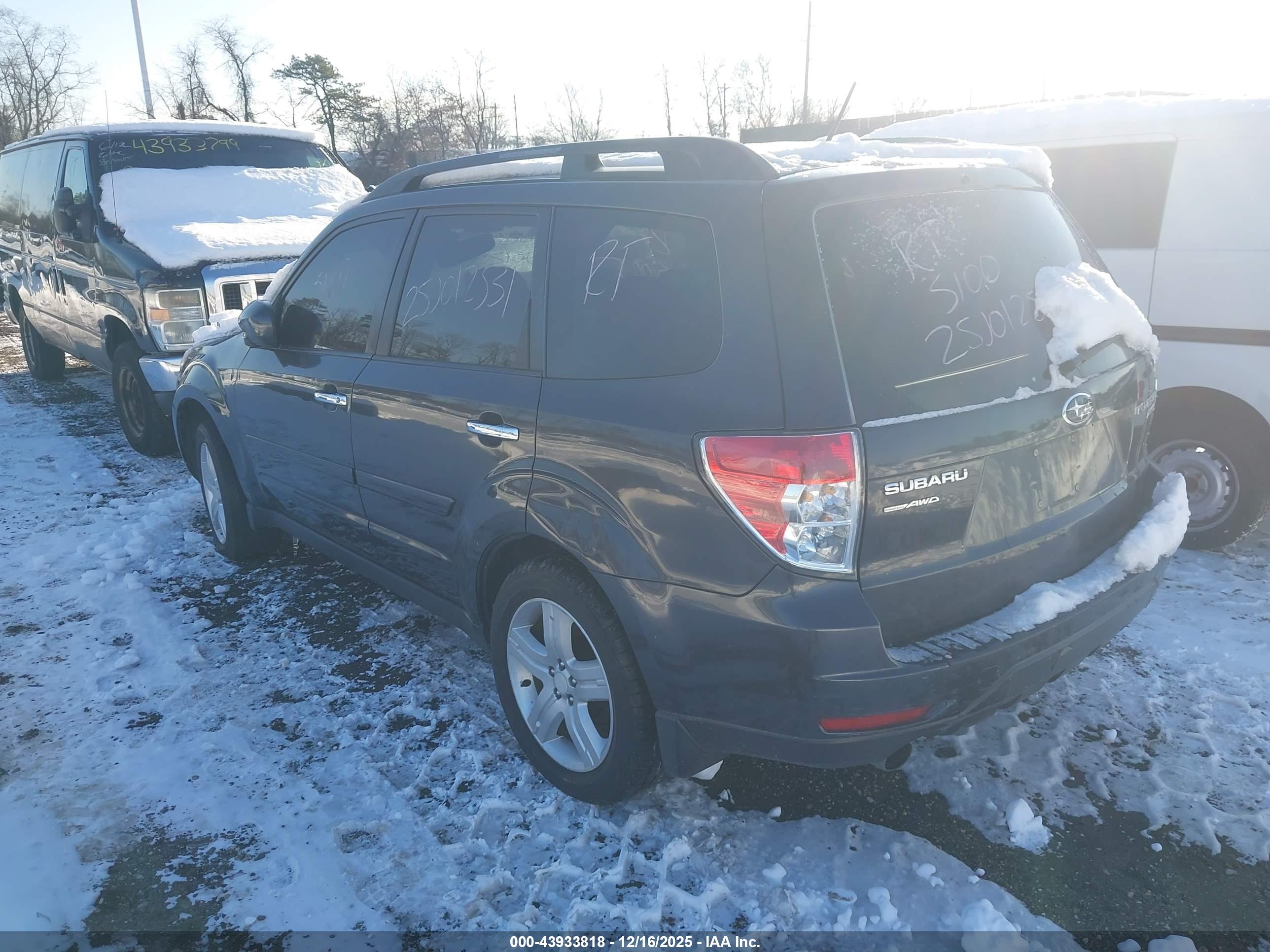 SUBARU FORESTER image 3