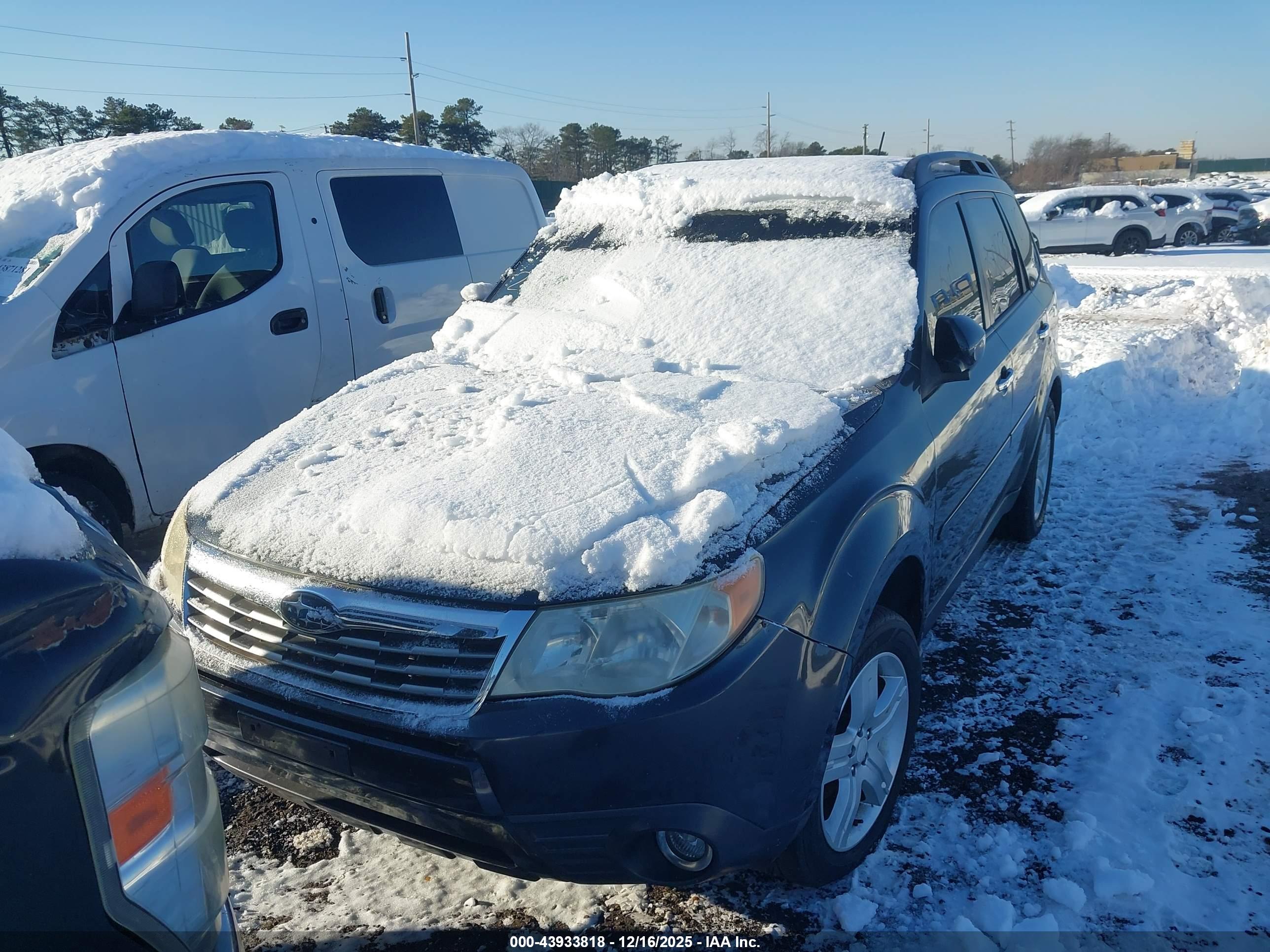SUBARU FORESTER image 6