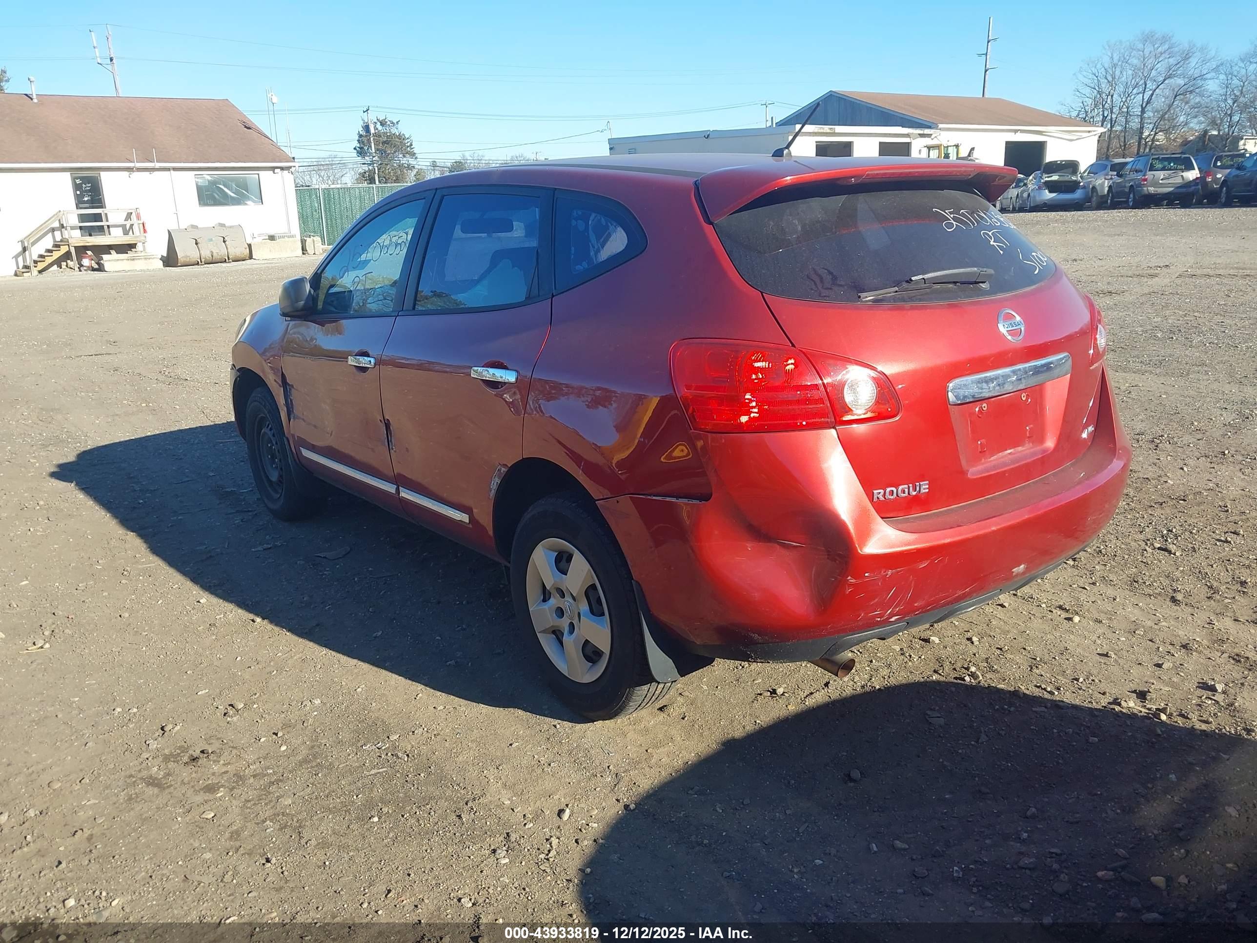 NISSAN ROGUE image 3