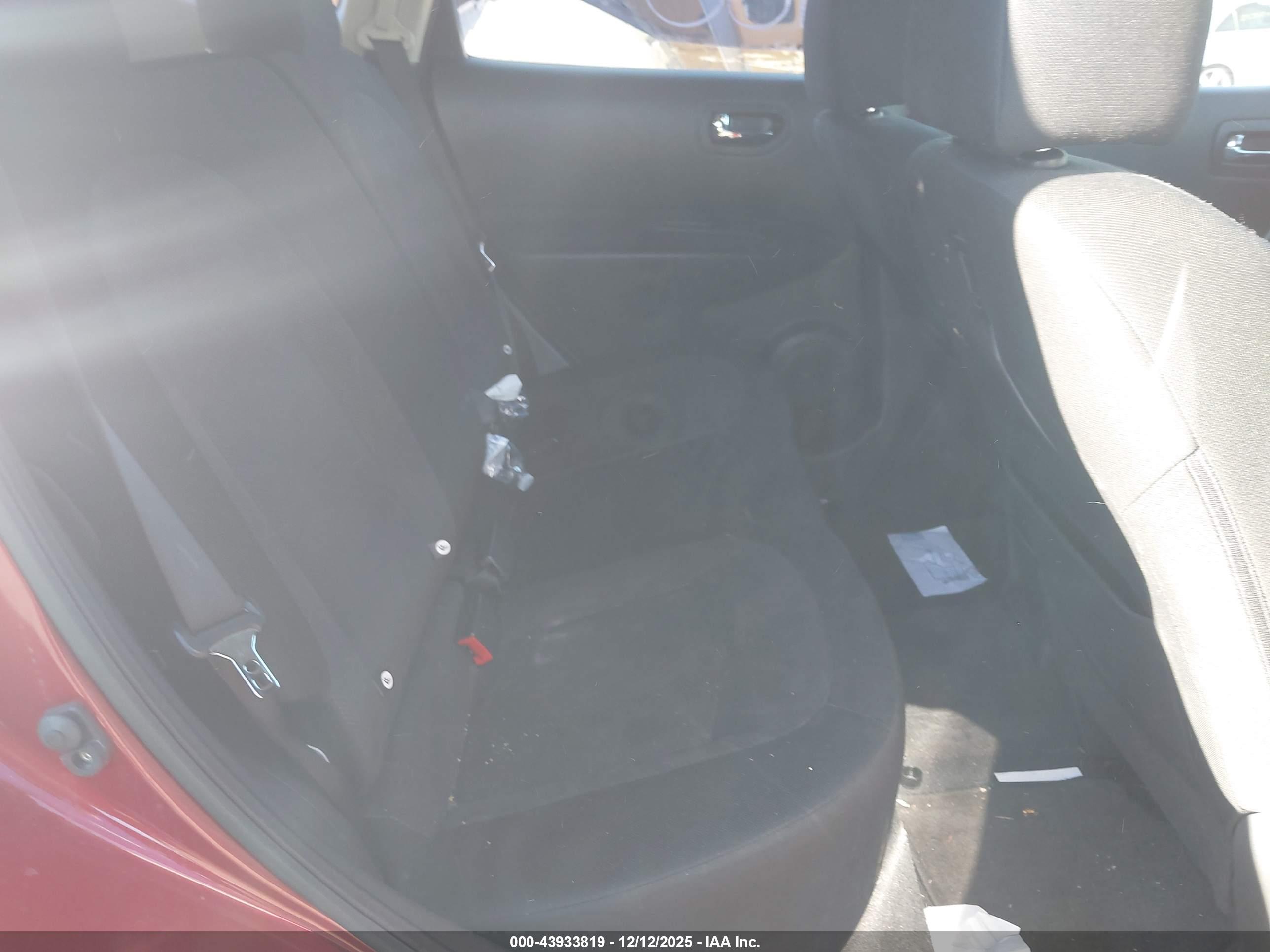 NISSAN ROGUE image 8