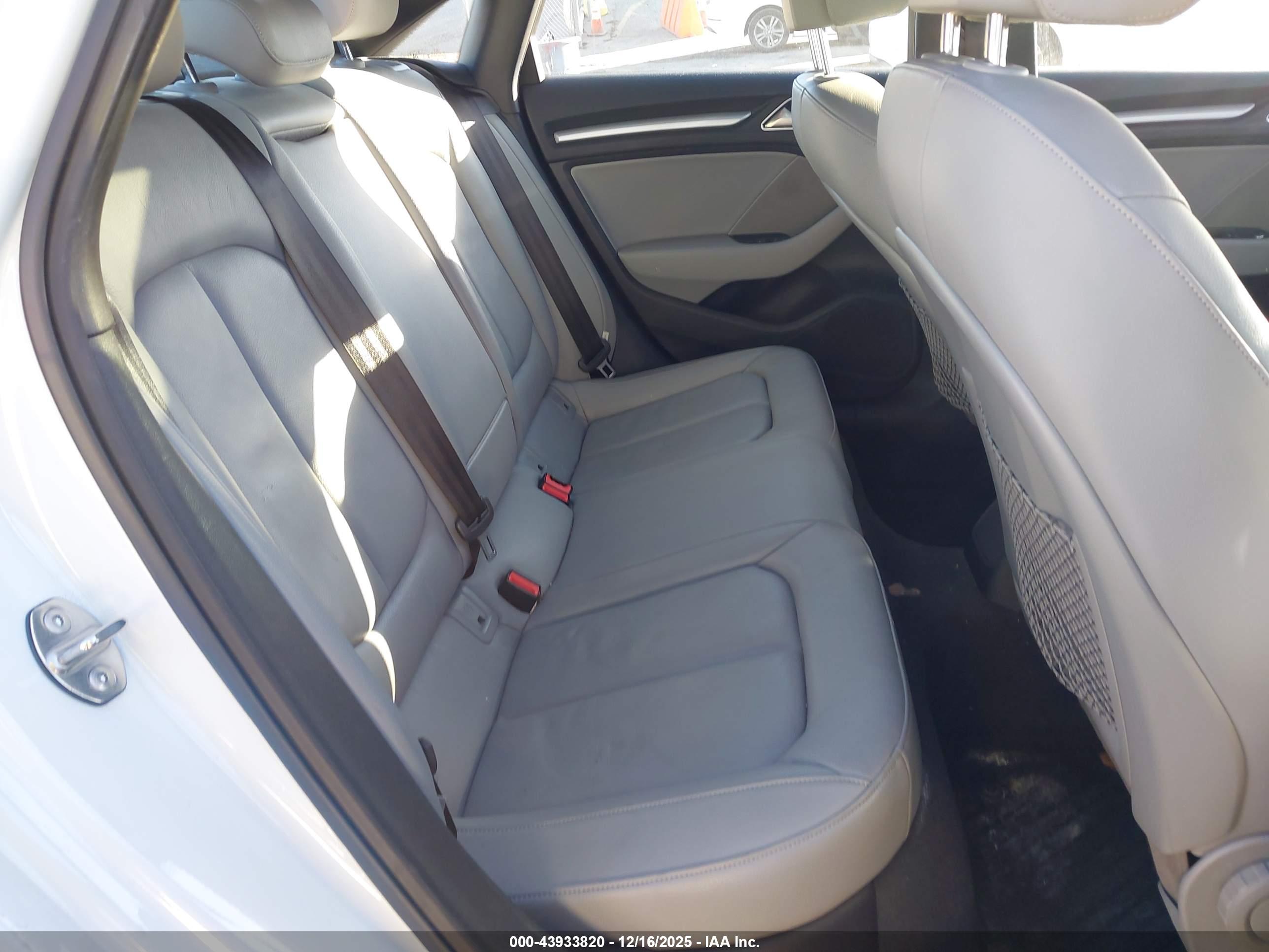 AUDI A3 image 8