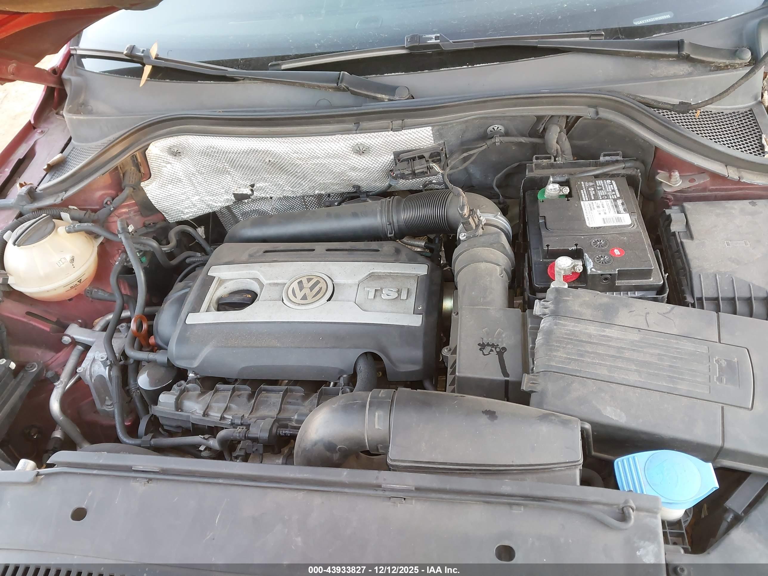 VOLKSWAGEN TIGUAN image 10