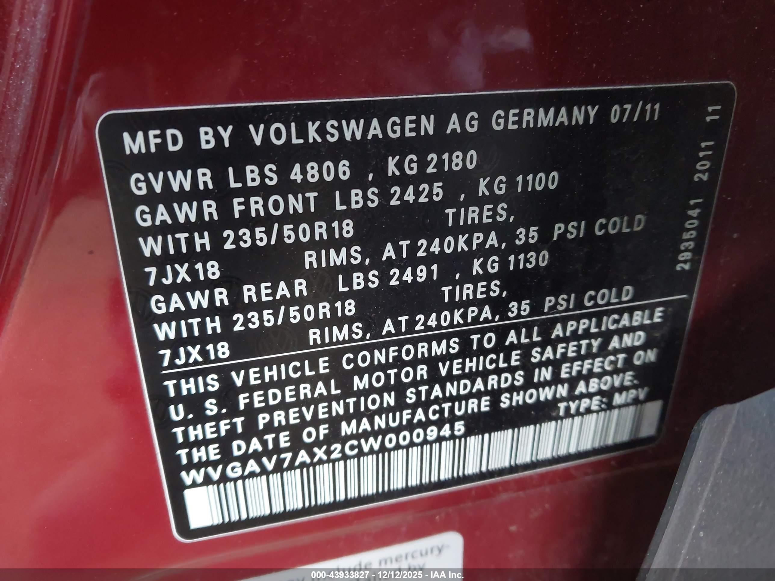 VOLKSWAGEN TIGUAN image 9