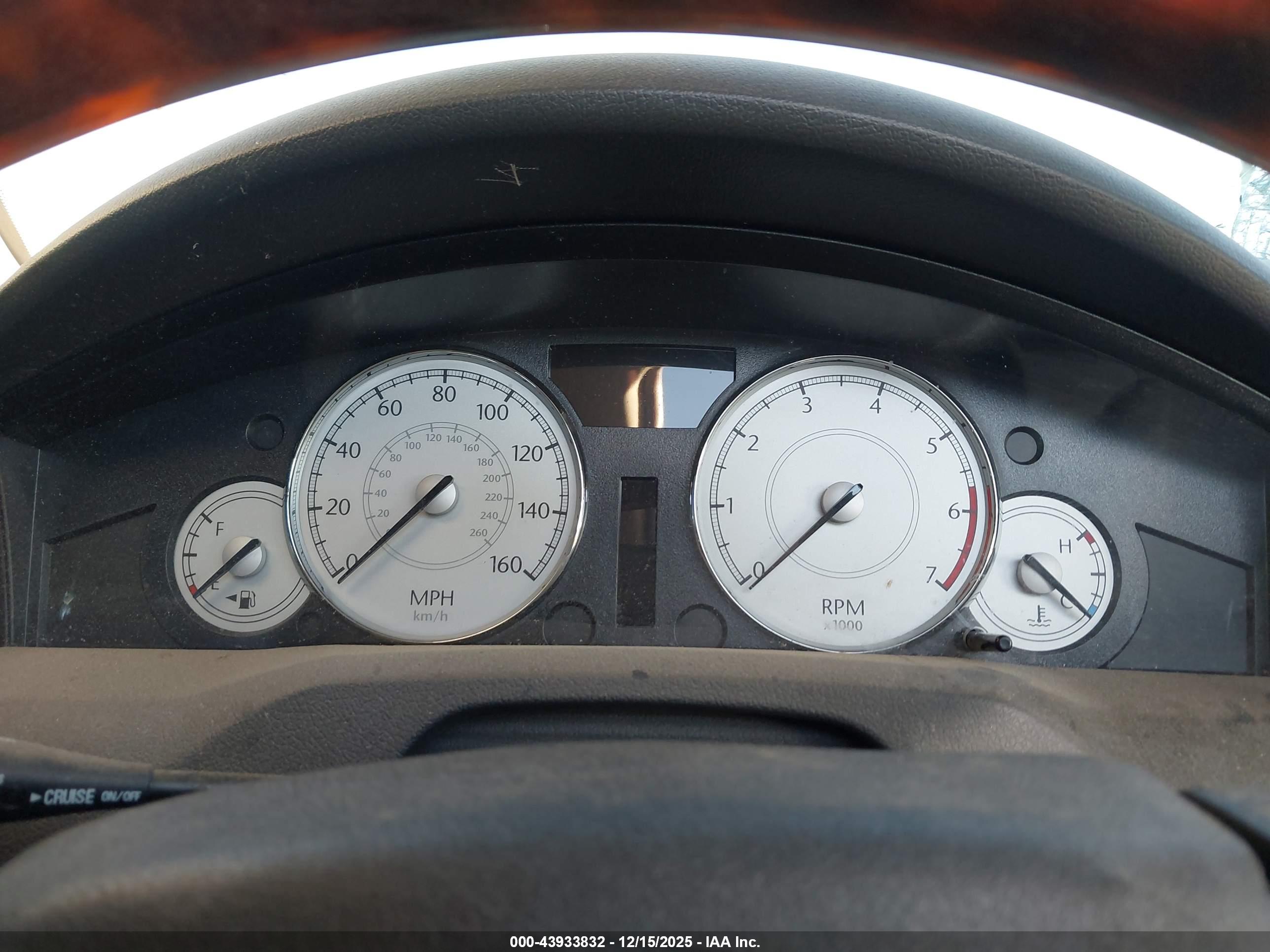 CHRYSLER 300C image 7