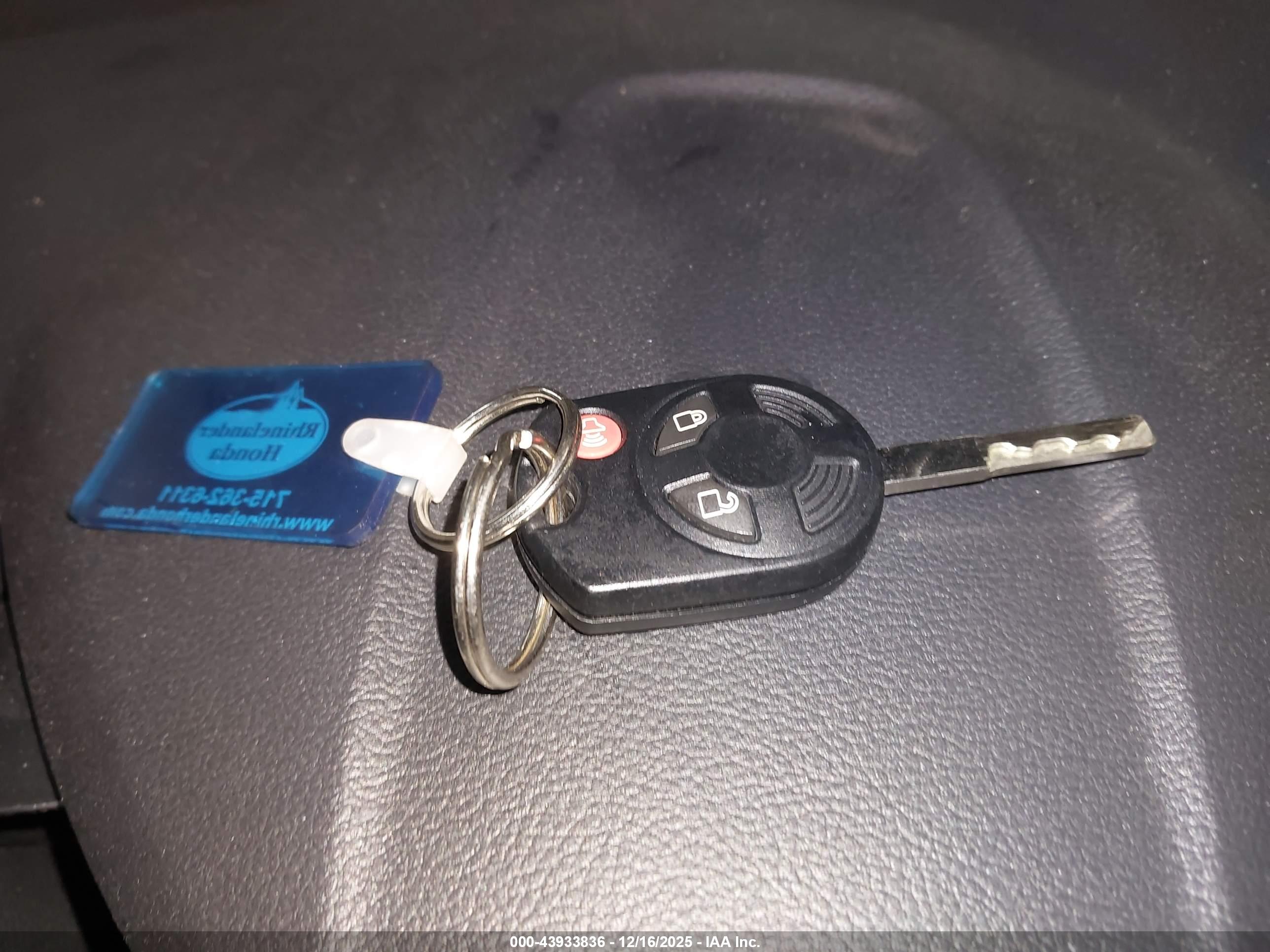 FORD ESCAPE image 11