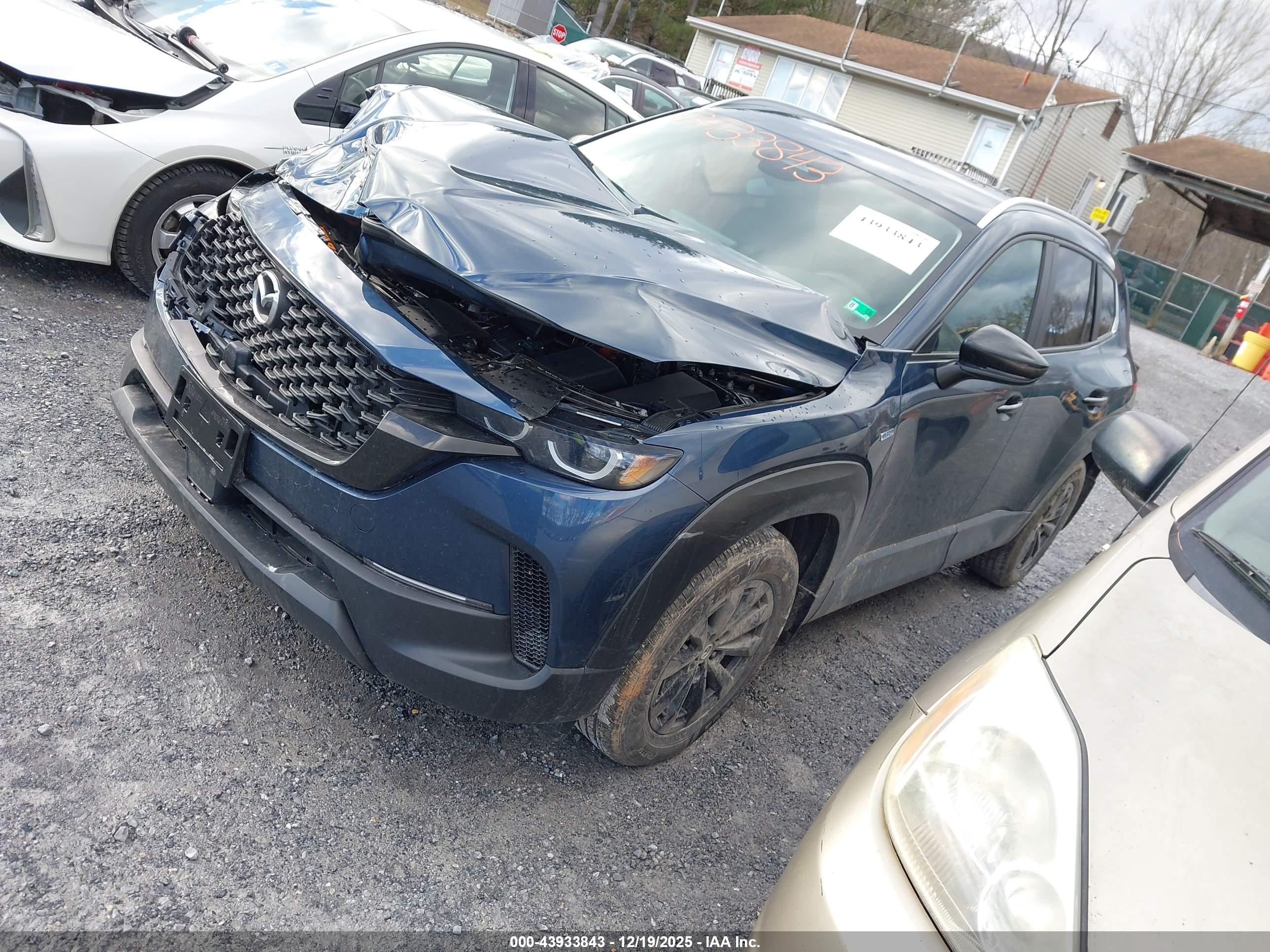 MAZDA CX-50 image 2